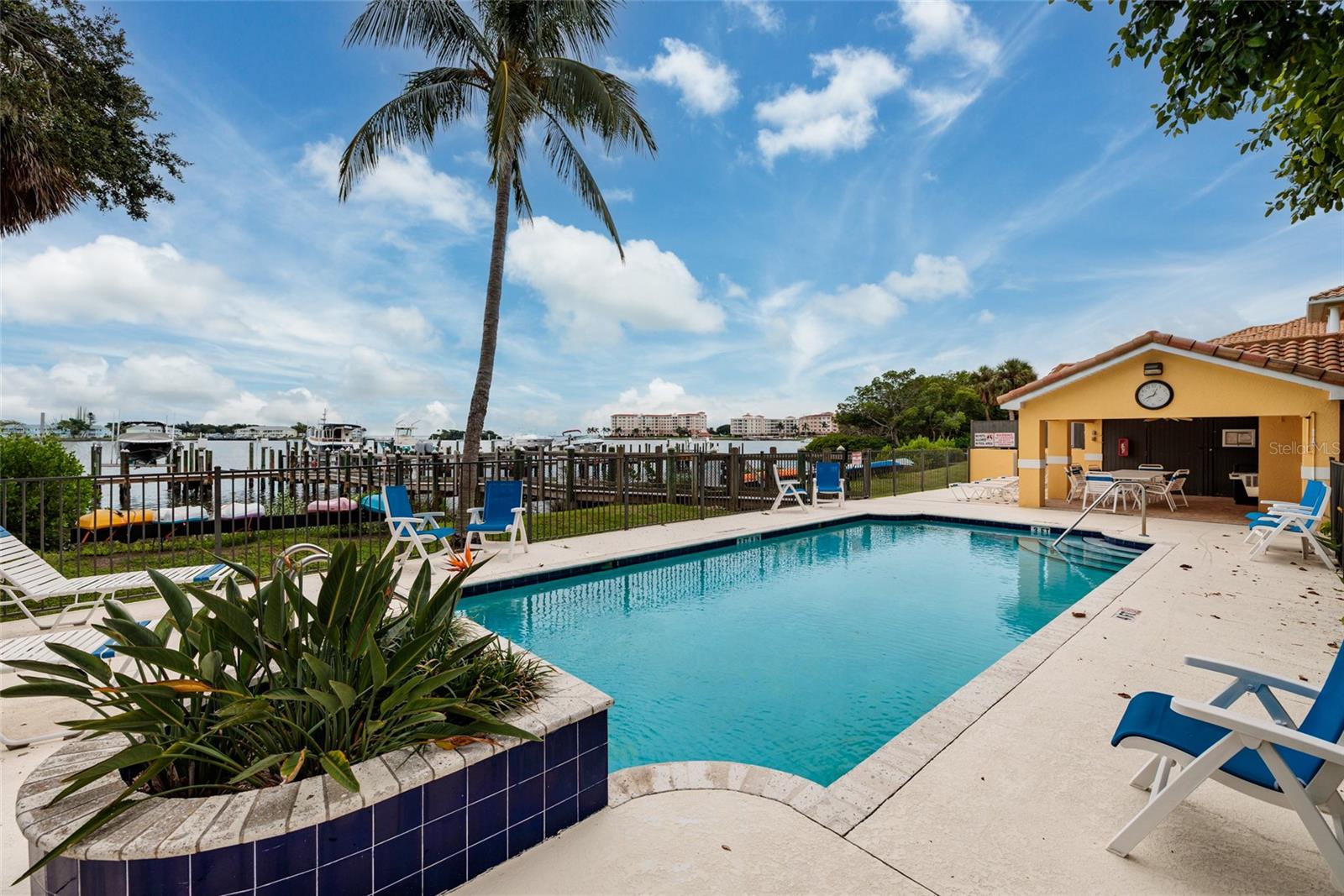 Image 37 of 45 For 190 Banyan Bay Drive