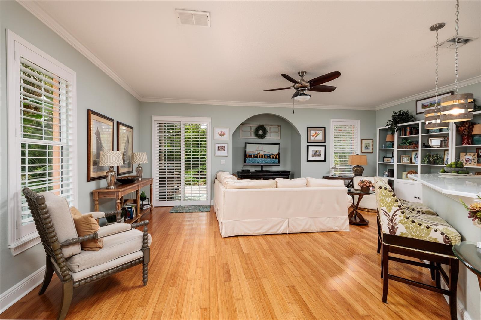 Image 6 of 45 For 190 Banyan Bay Drive