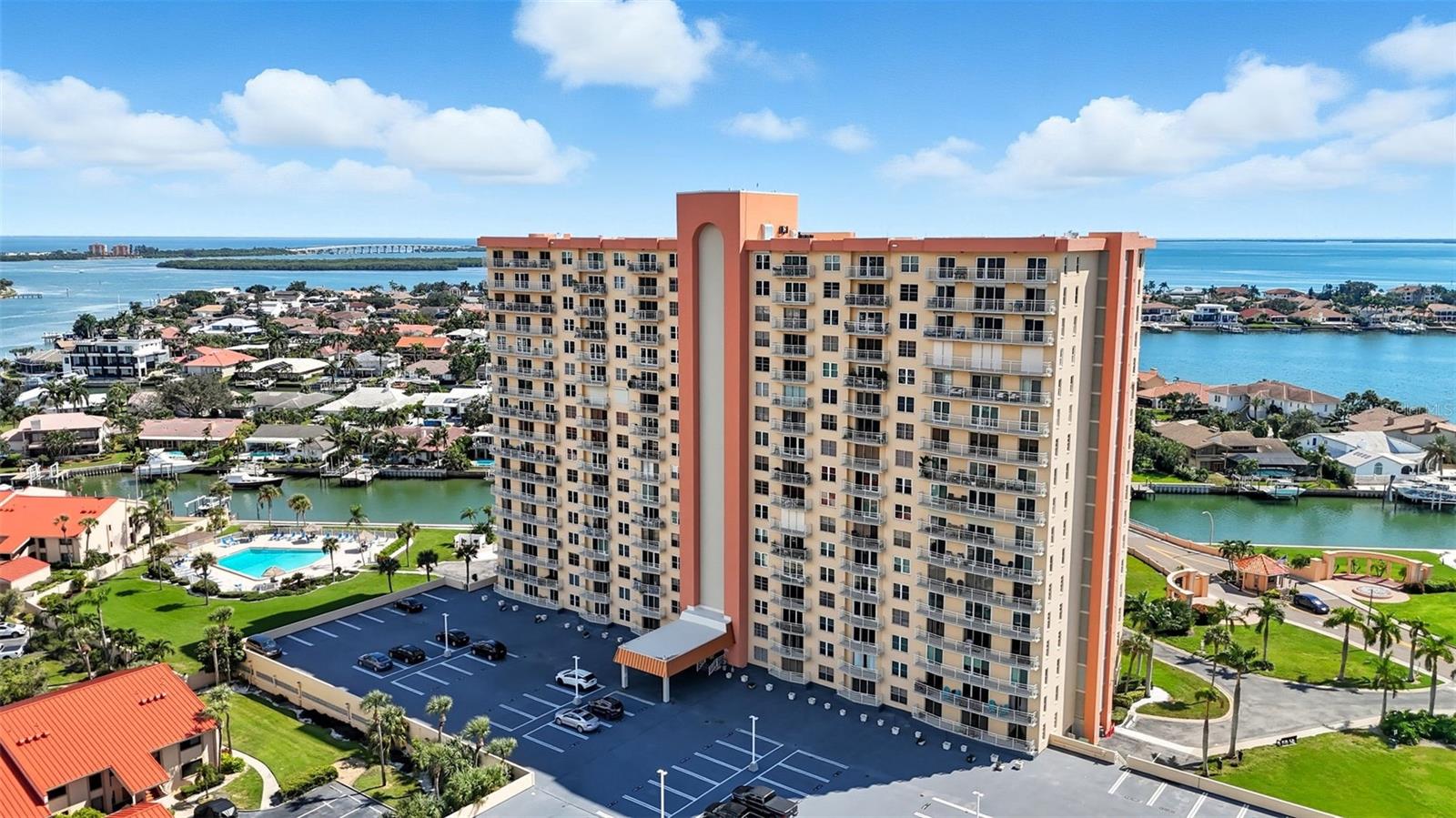 Image 22 of 25 For 4900 Brittany Drive S 909