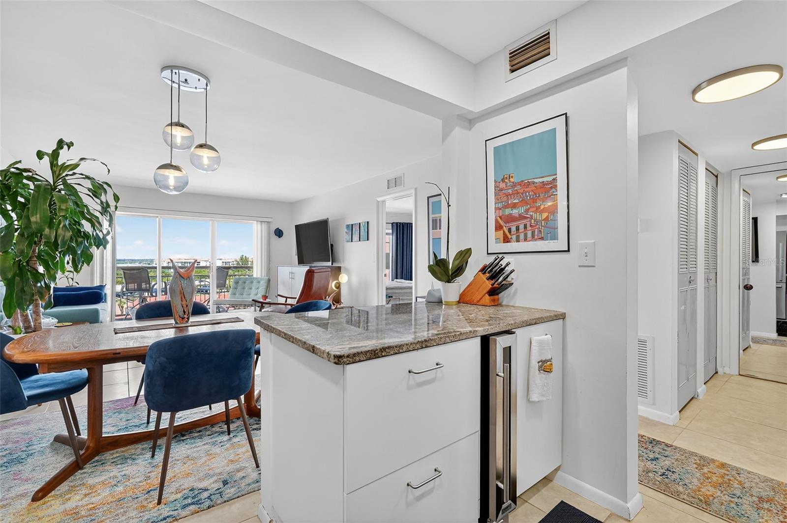 Image 7 of 25 For 4900 Brittany Drive S 909