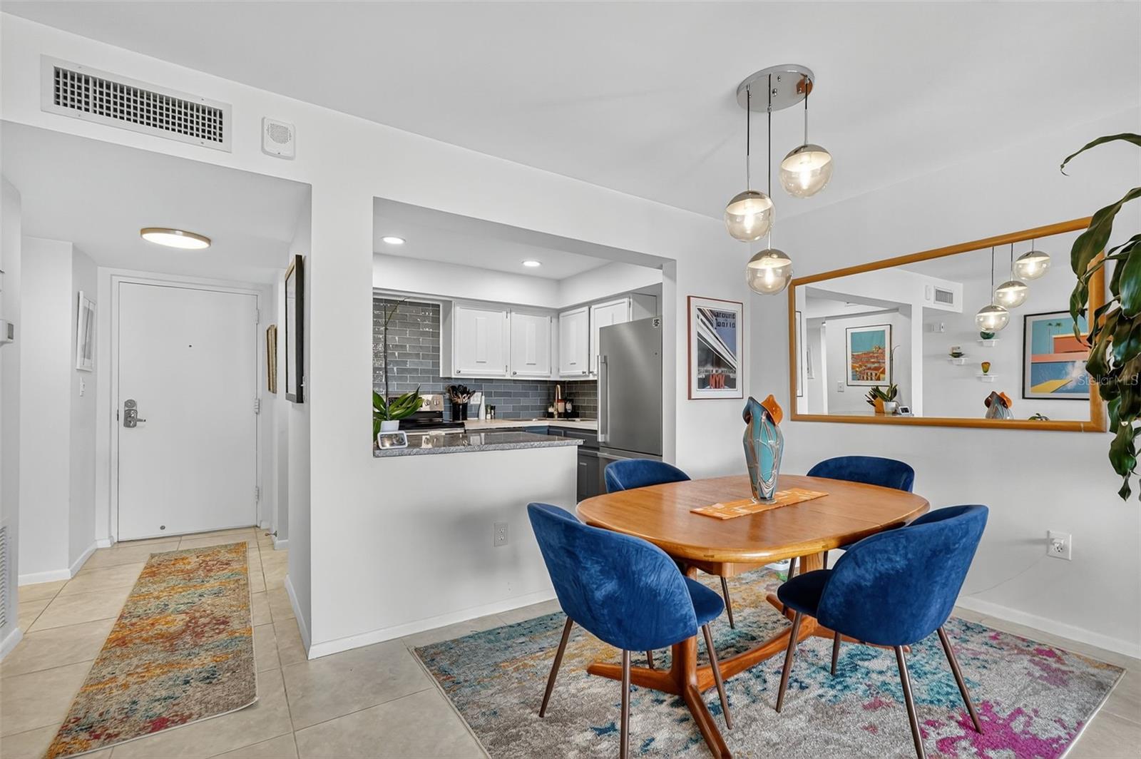 Image 9 of 25 For 4900 Brittany Drive S 909