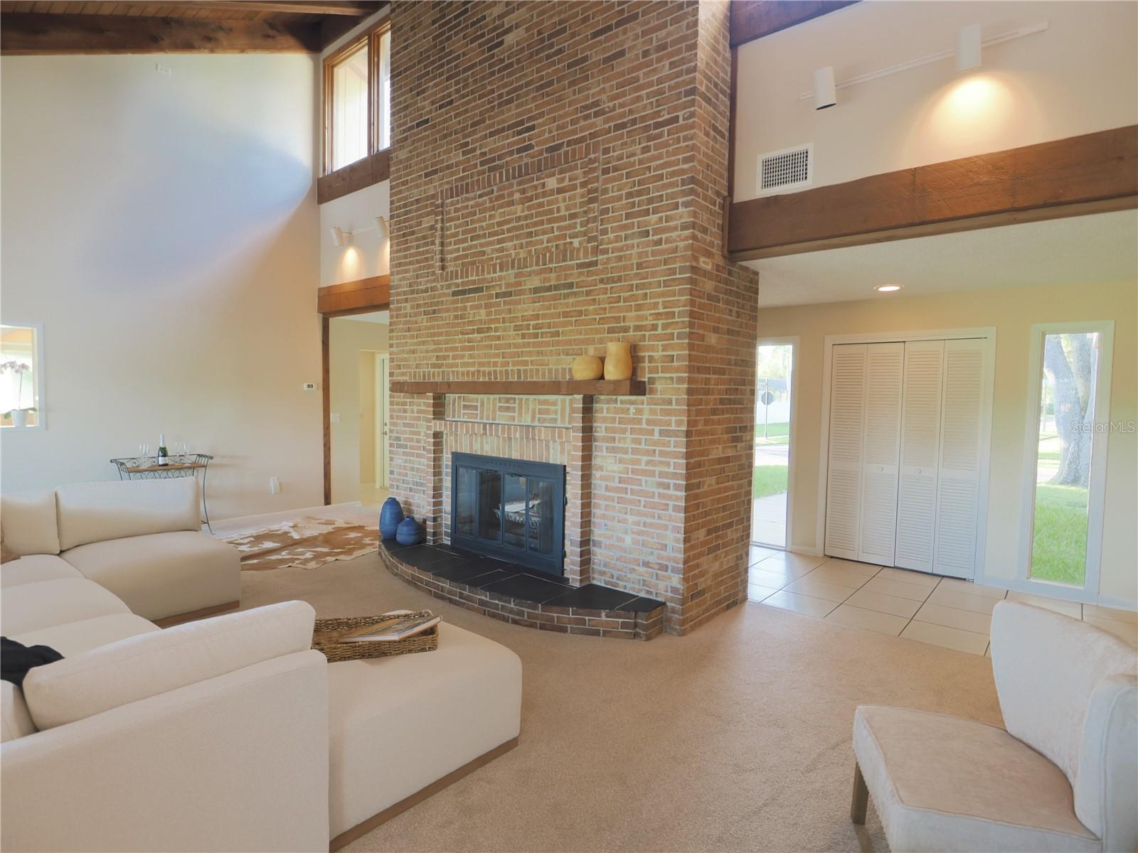 Image 17 of 53 For 190 Water Oak Way