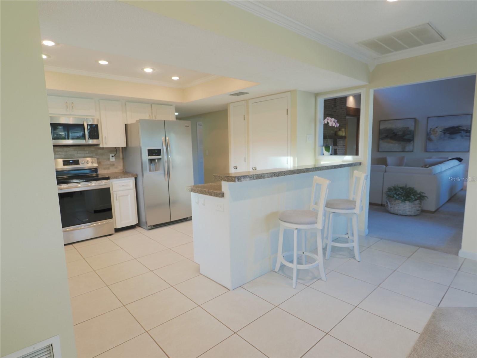 Image 21 of 53 For 190 Water Oak Way