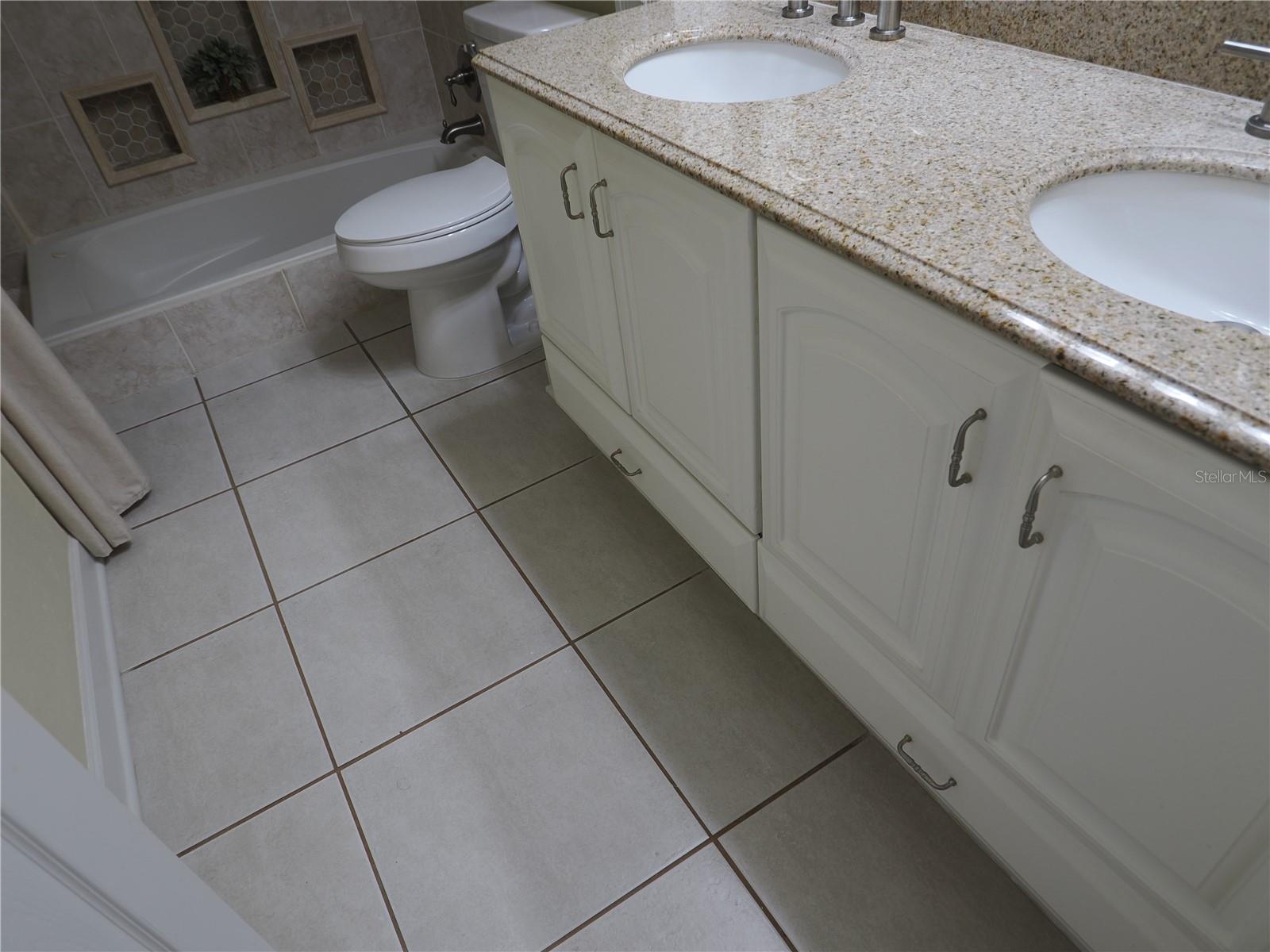 Image 31 of 53 For 190 Water Oak Way
