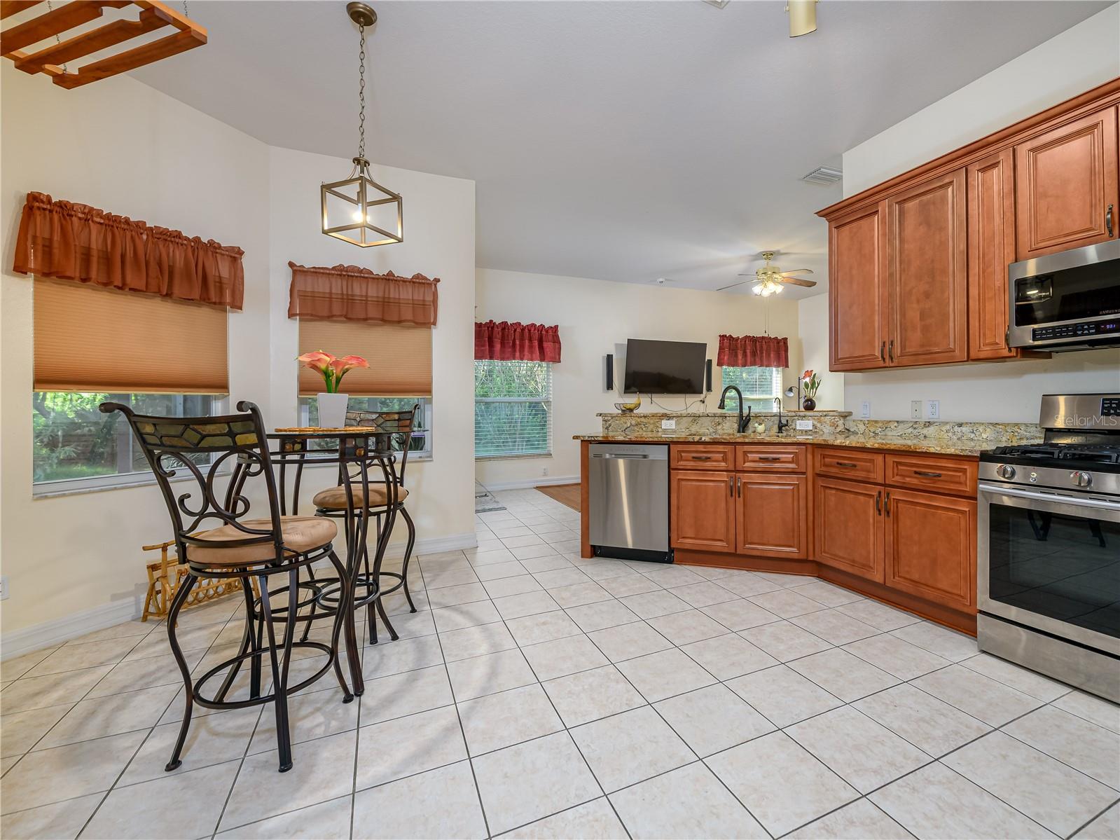 Image 12 of 50 For 7214 Bucks Ford Drive