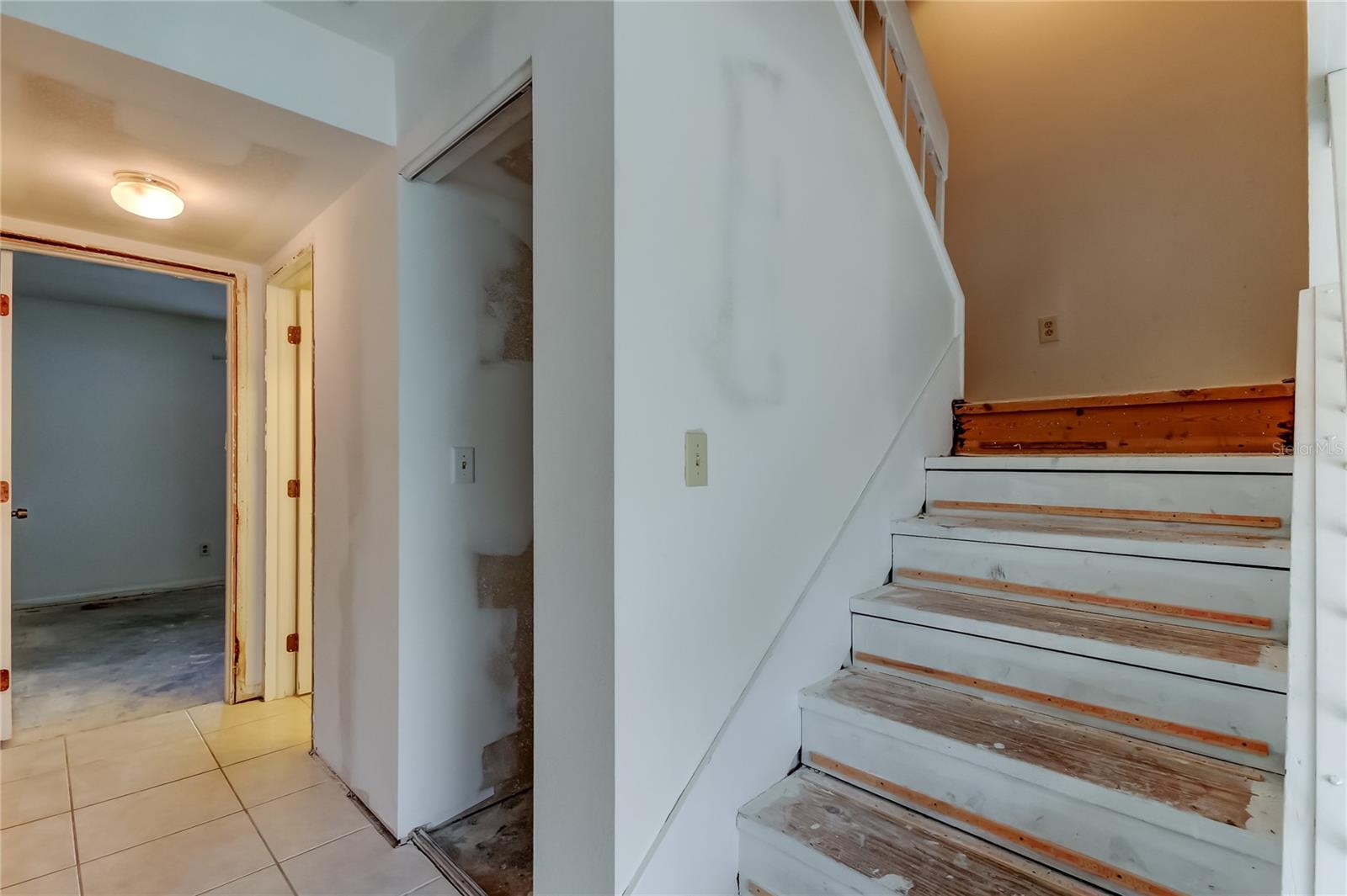 Image 11 of 31 For 2670 Barksdale Ct