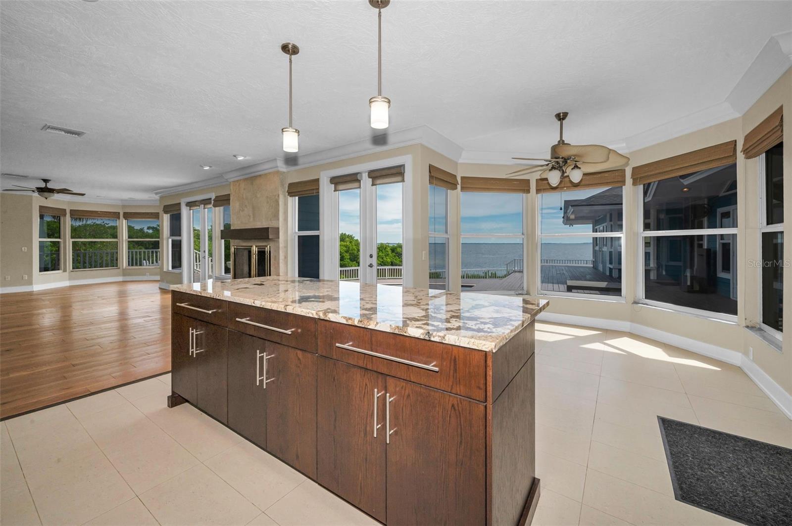 Image 11 of 54 For 1100 Bayshore Boulevard