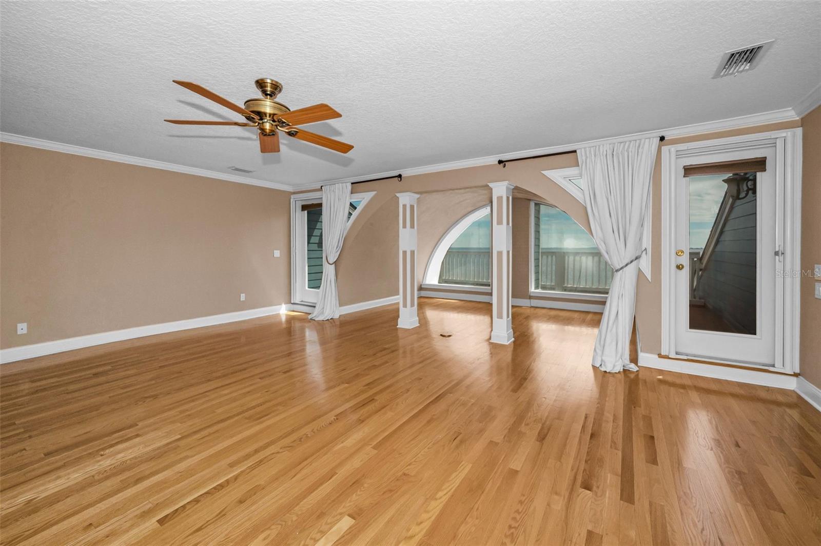 Image 16 of 54 For 1100 Bayshore Boulevard