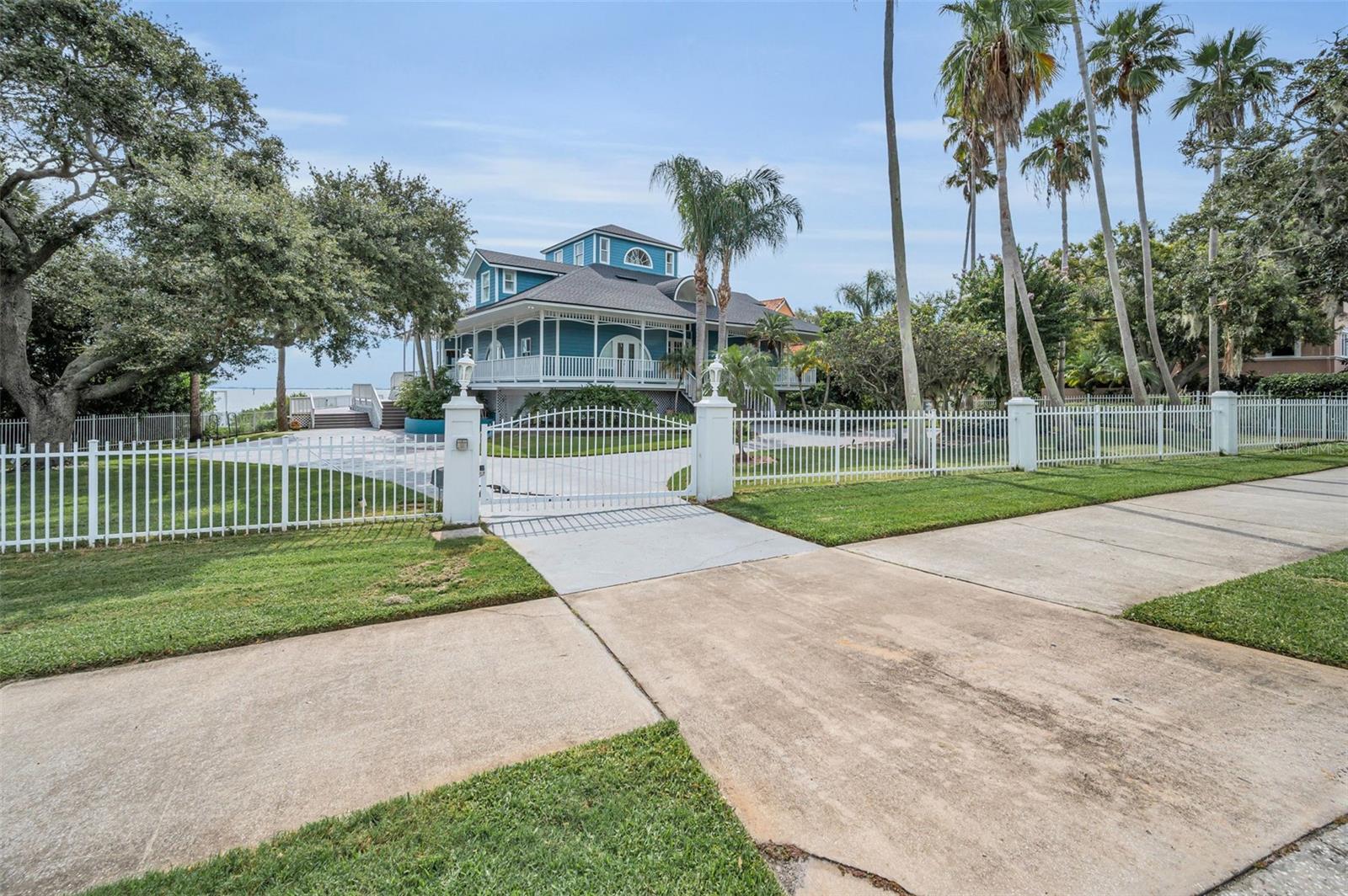 Image 2 of 54 For 1100 Bayshore Boulevard