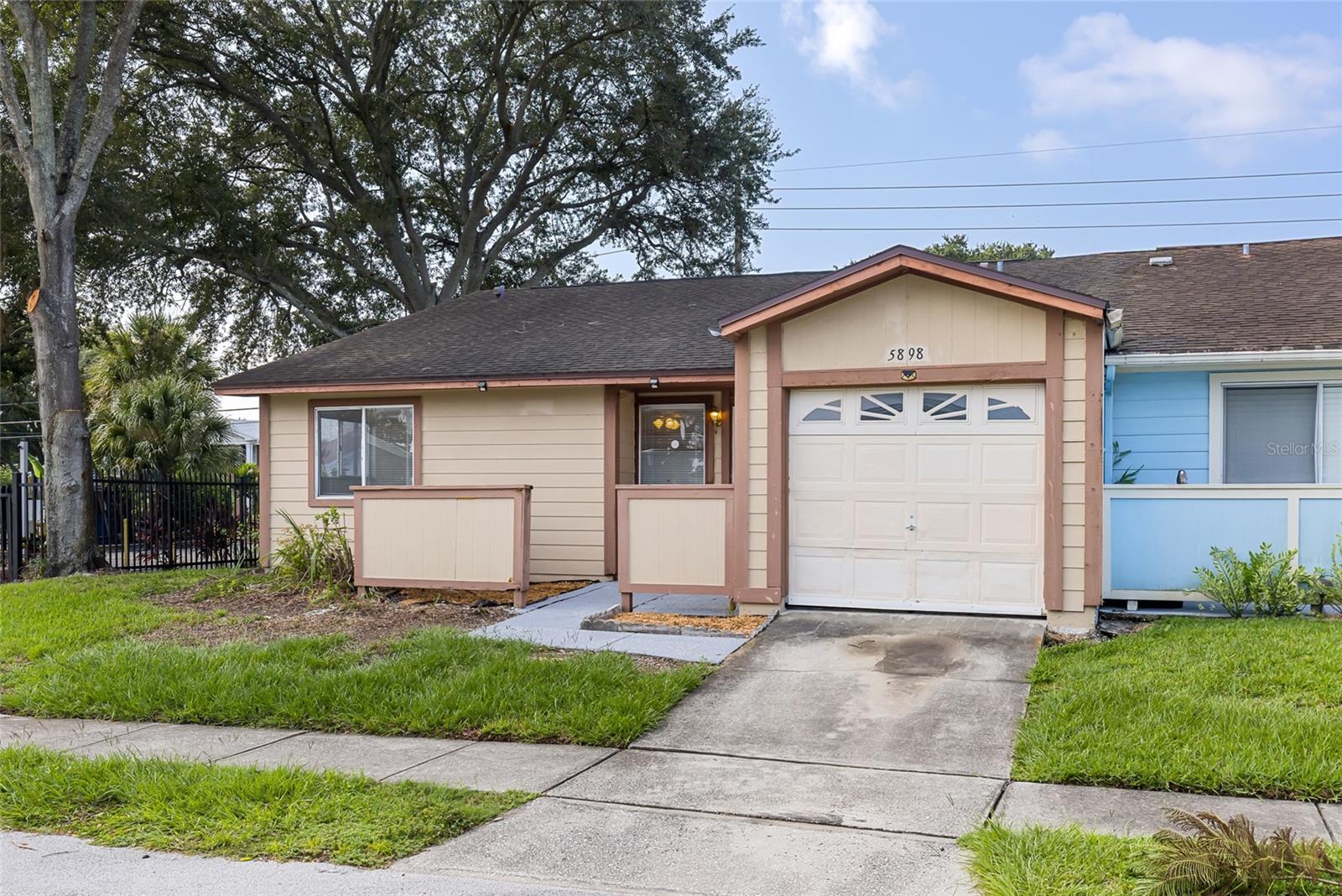 Image 8 of 21 For 5898 Sagunto Street