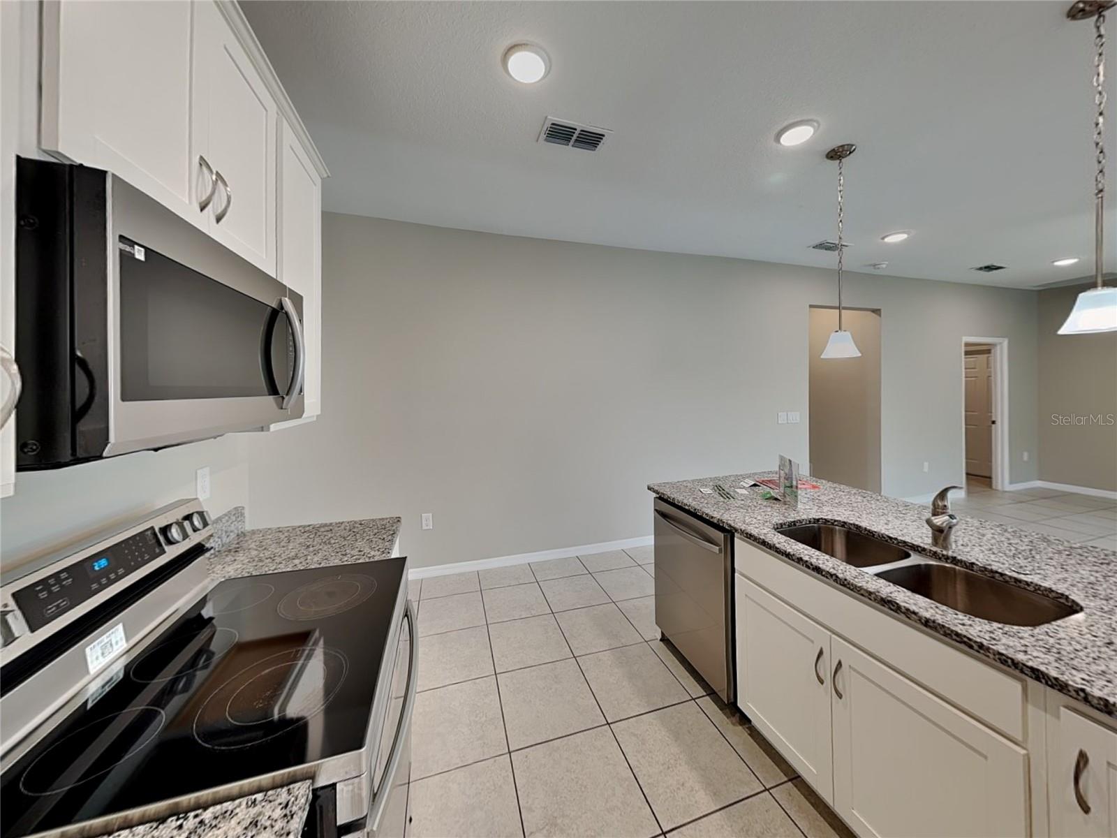 Image 7 of 23 For 1403 Flatwood Street