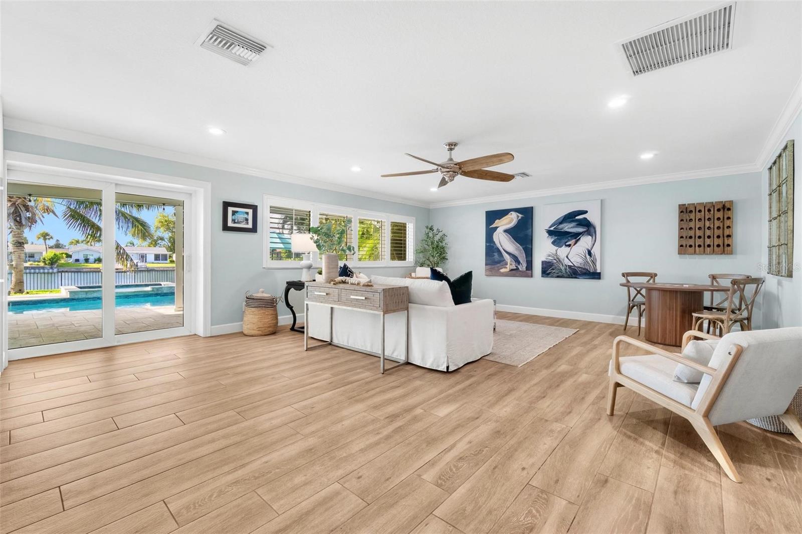 Image 10 of 63 For 4748 Overlook Drive Ne