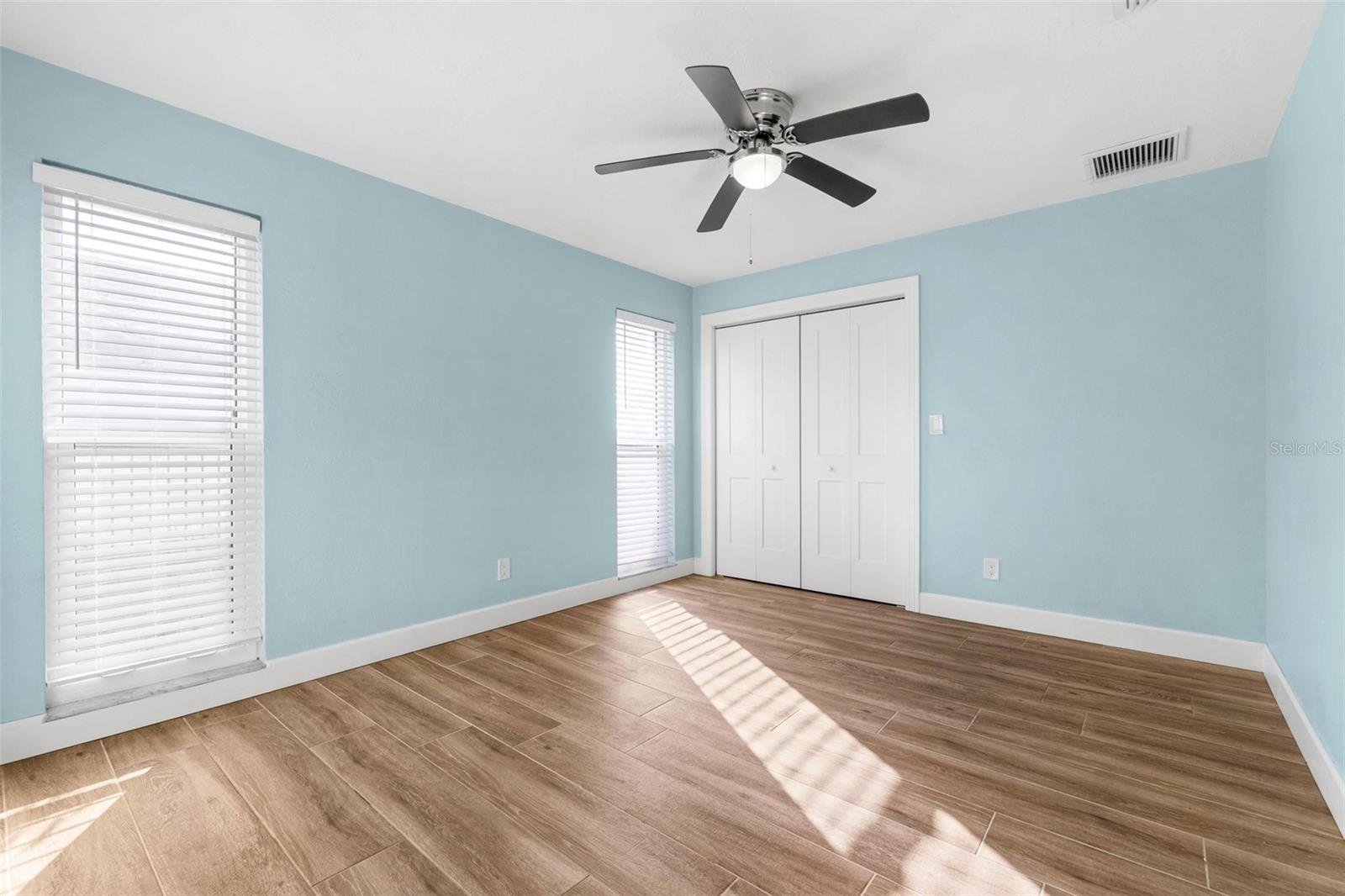 Image 30 of 63 For 4748 Overlook Drive Ne