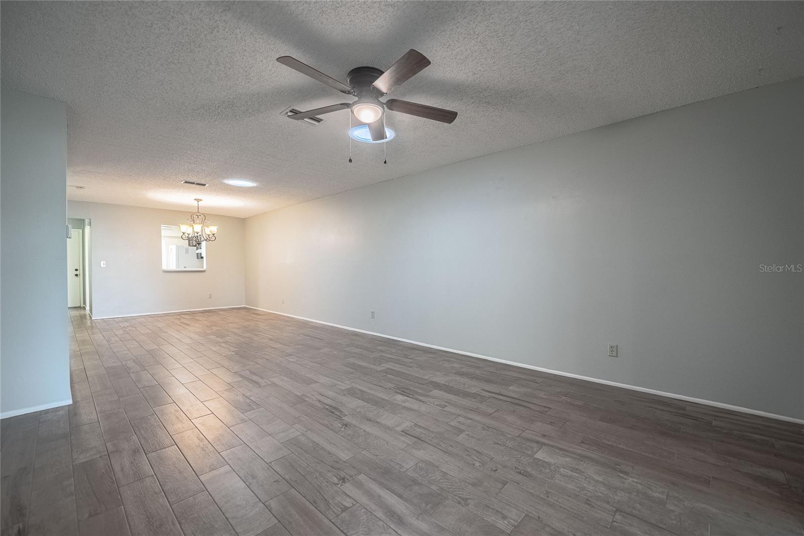 Image 11 of 50 For 2238 Lark Circle W C