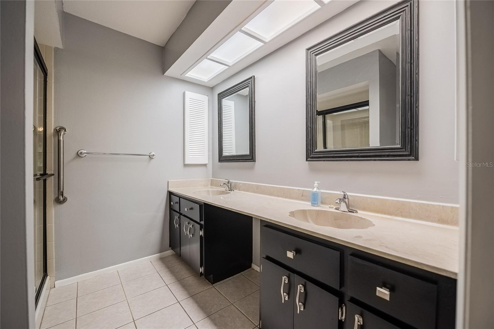 Image 19 of 50 For 2238 Lark Circle W C