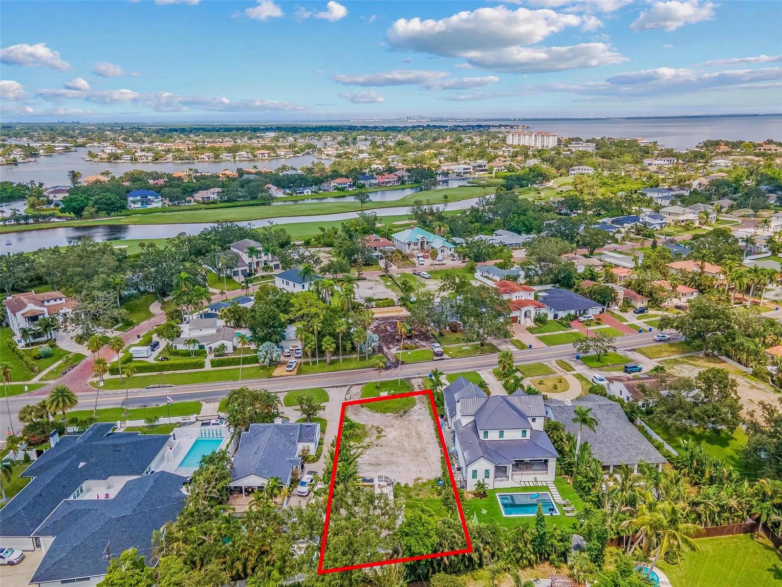 Image 10 of 15 For 827 Snell Isle Boulevard Ne