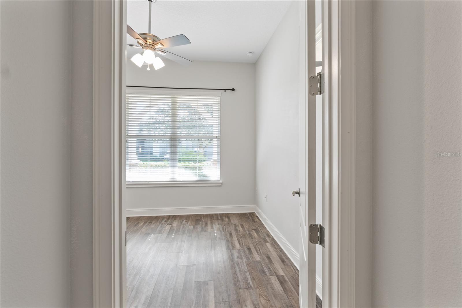Image 16 of 31 For 2460 Promenade Drive
