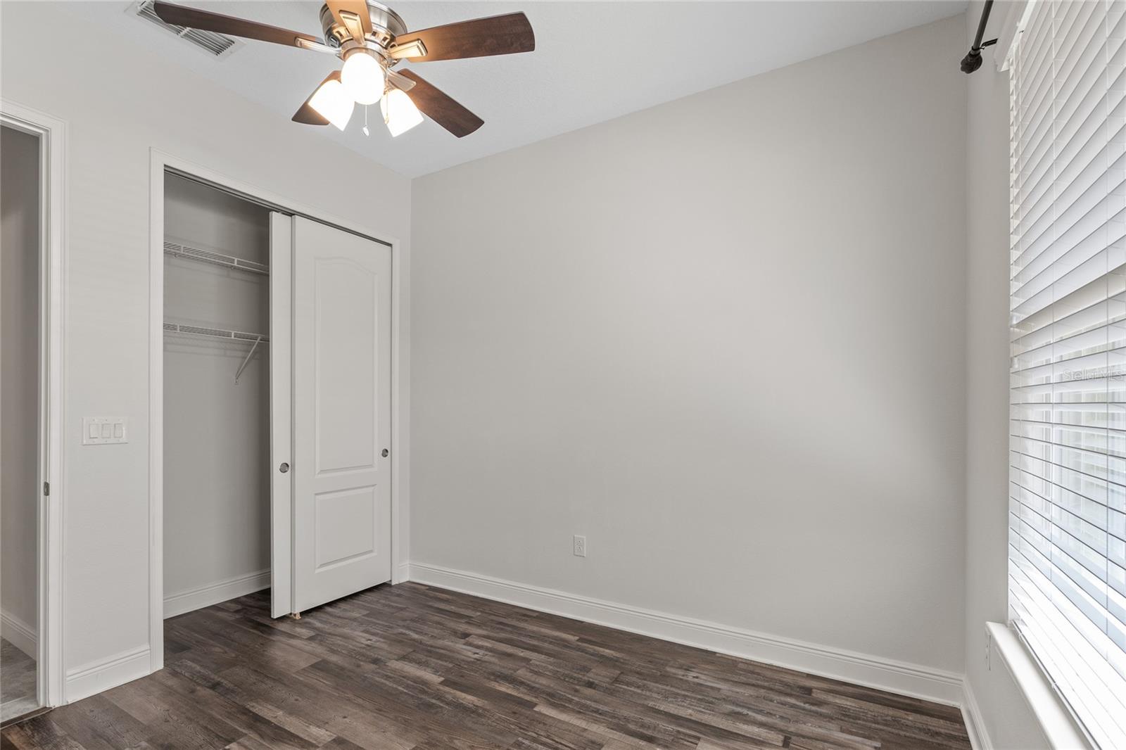 Image 17 of 31 For 2460 Promenade Drive