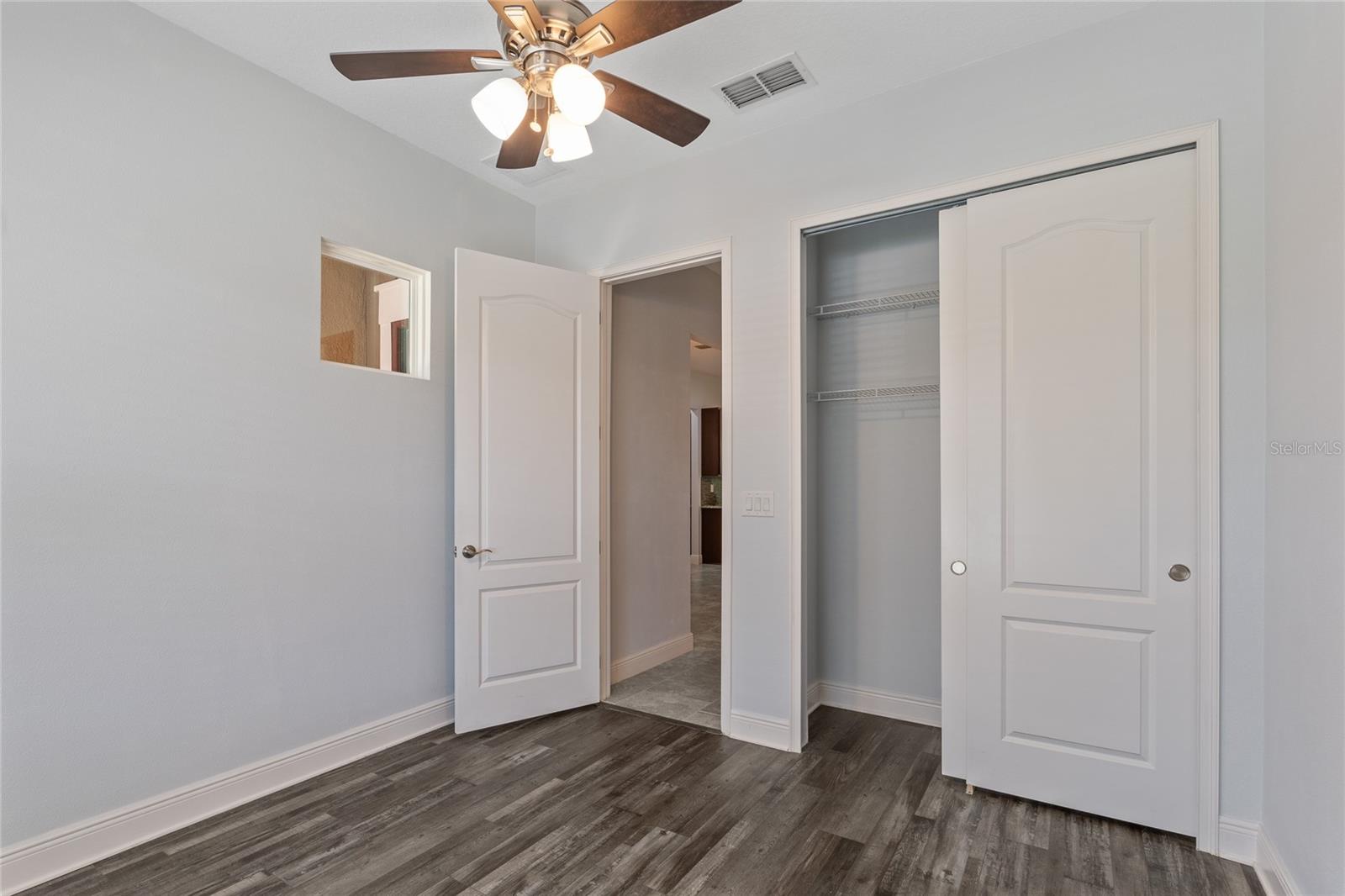 Image 18 of 31 For 2460 Promenade Drive