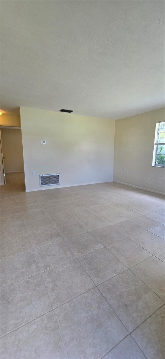 Image 10 of 58 For 3404 Dahlia Place