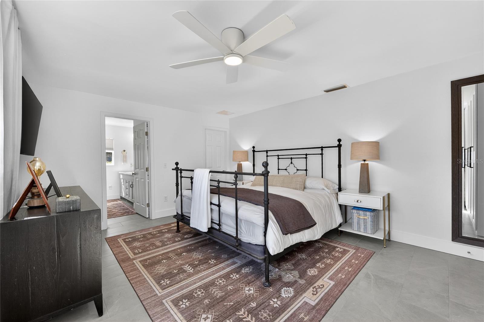 Image 19 of 42 For 4091 13th Way Ne