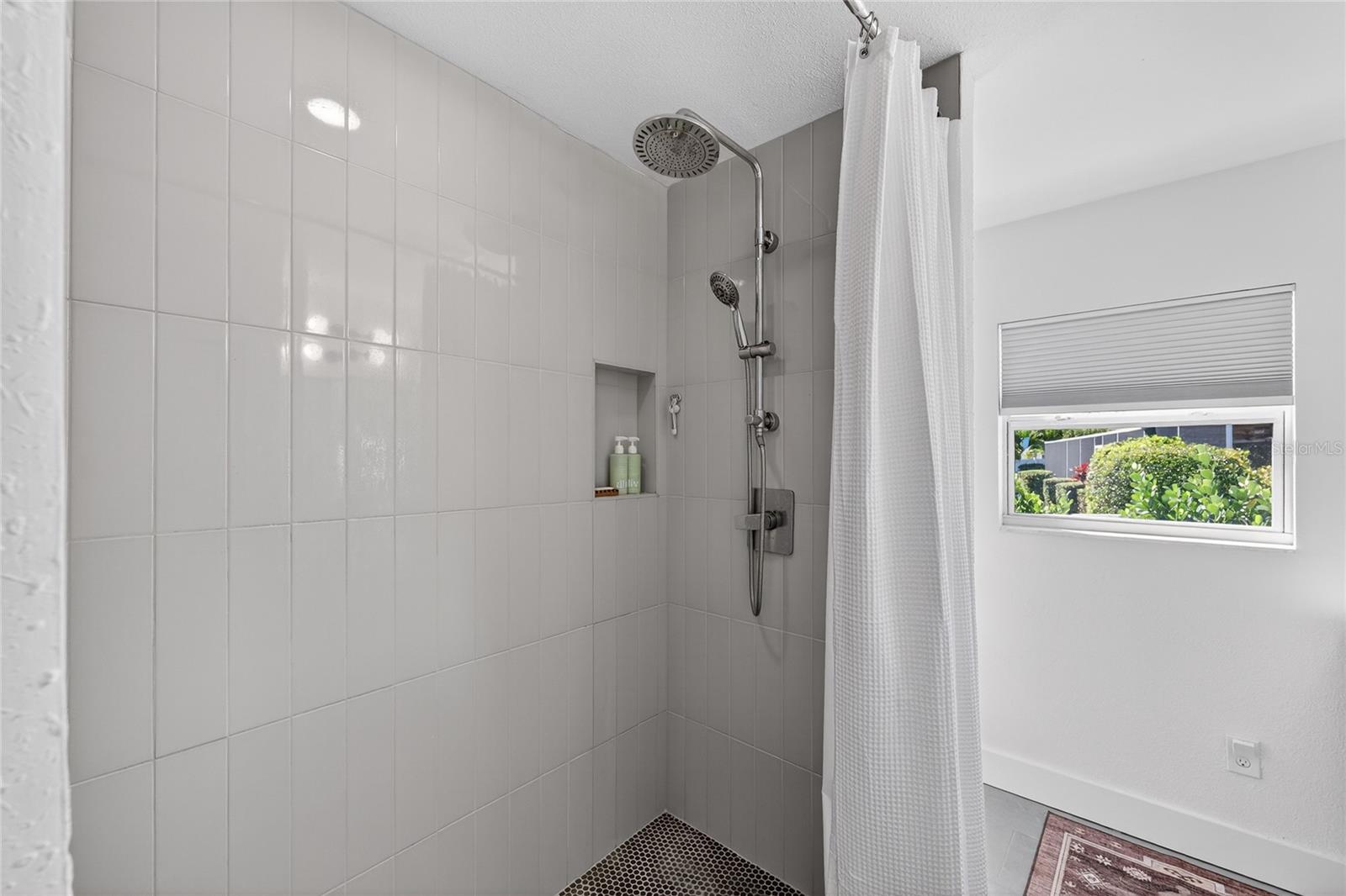 Image 22 of 42 For 4091 13th Way Ne