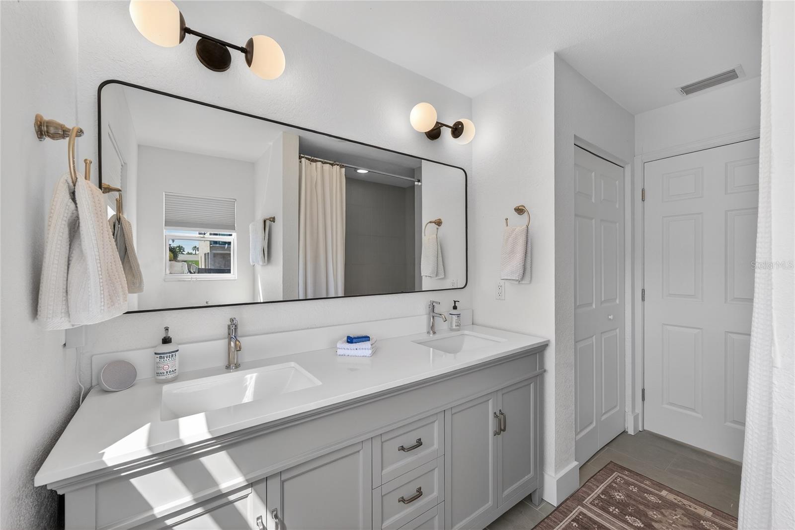 Image 23 of 42 For 4091 13th Way Ne