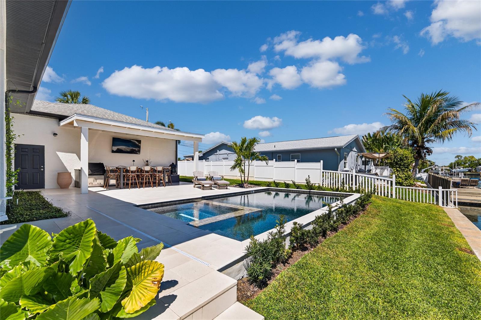 Image 28 of 42 For 4091 13th Way Ne