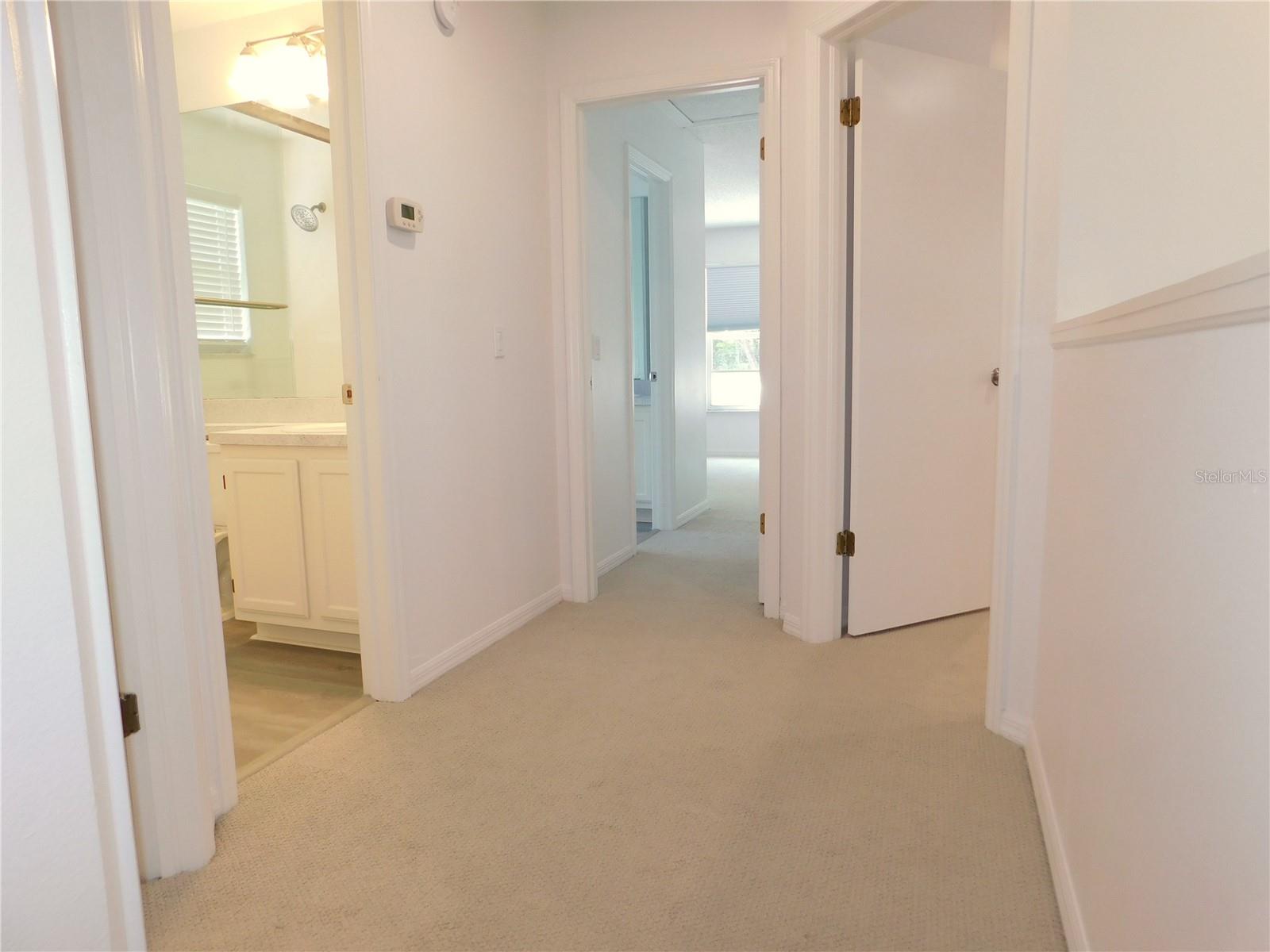 Listing photo id 15 for 3650 Fremantle Drive