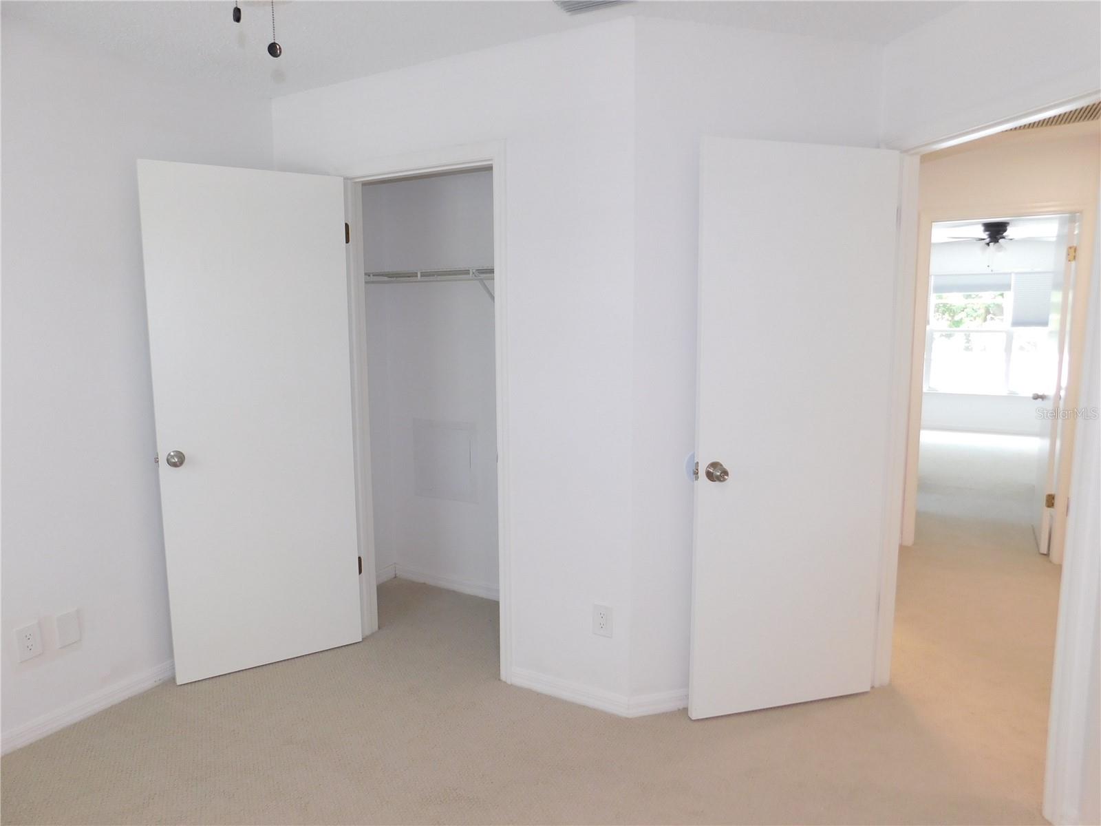 Listing photo id 21 for 3650 Fremantle Drive