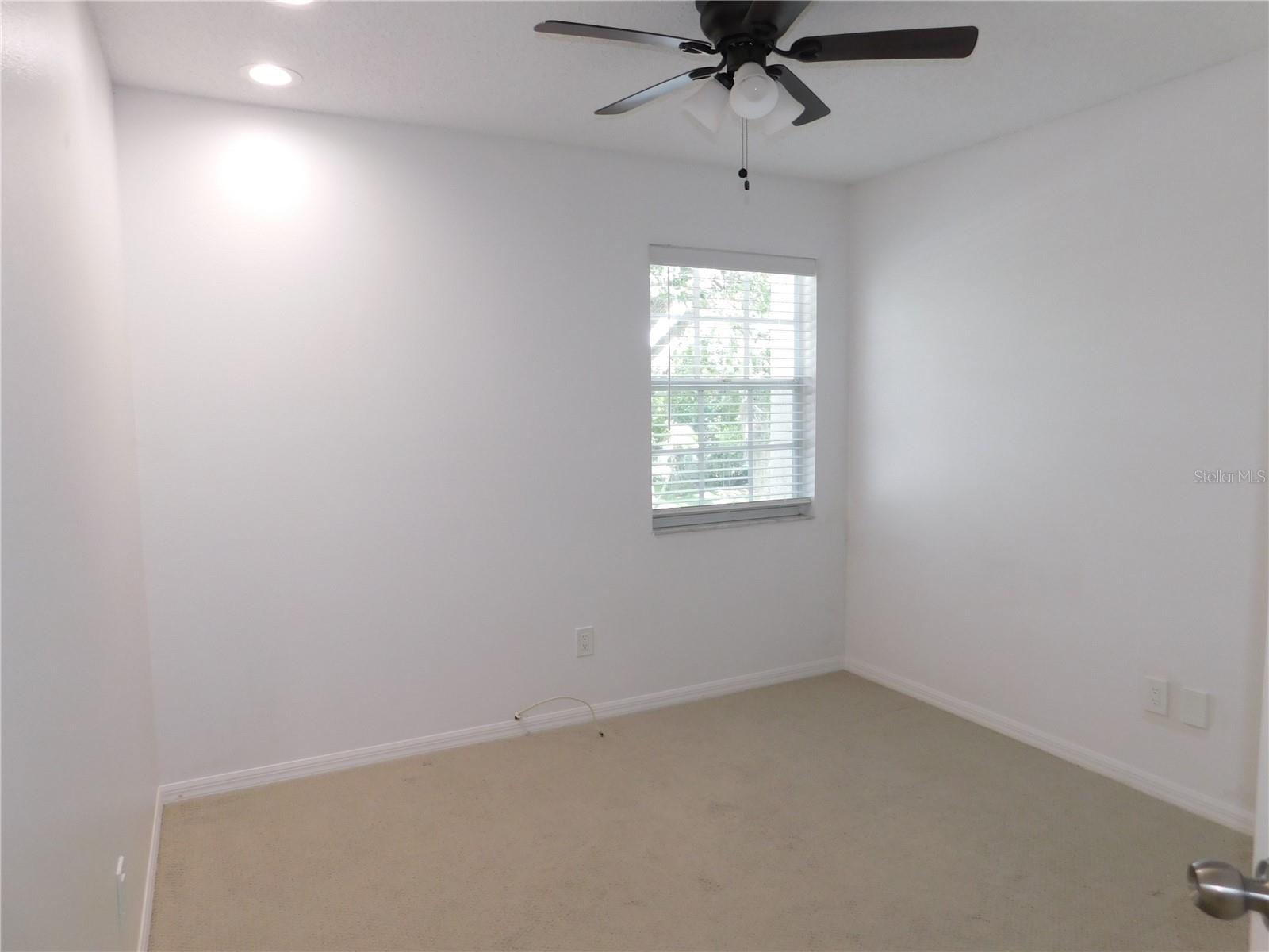 Listing photo id 22 for 3650 Fremantle Drive
