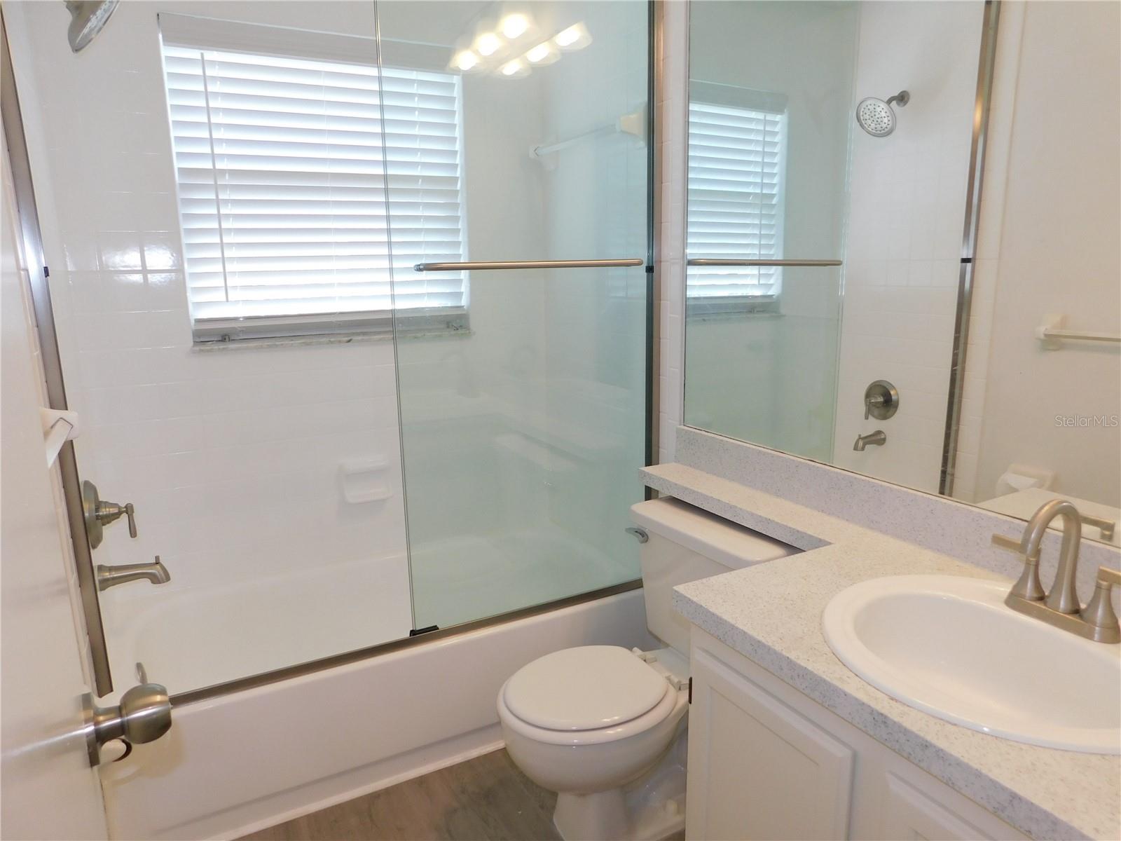 Listing photo id 23 for 3650 Fremantle Drive