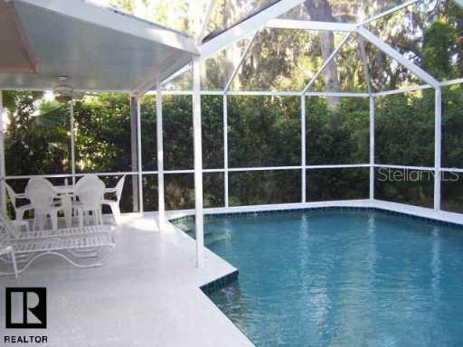 Listing photo id 29 for 3650 Fremantle Drive