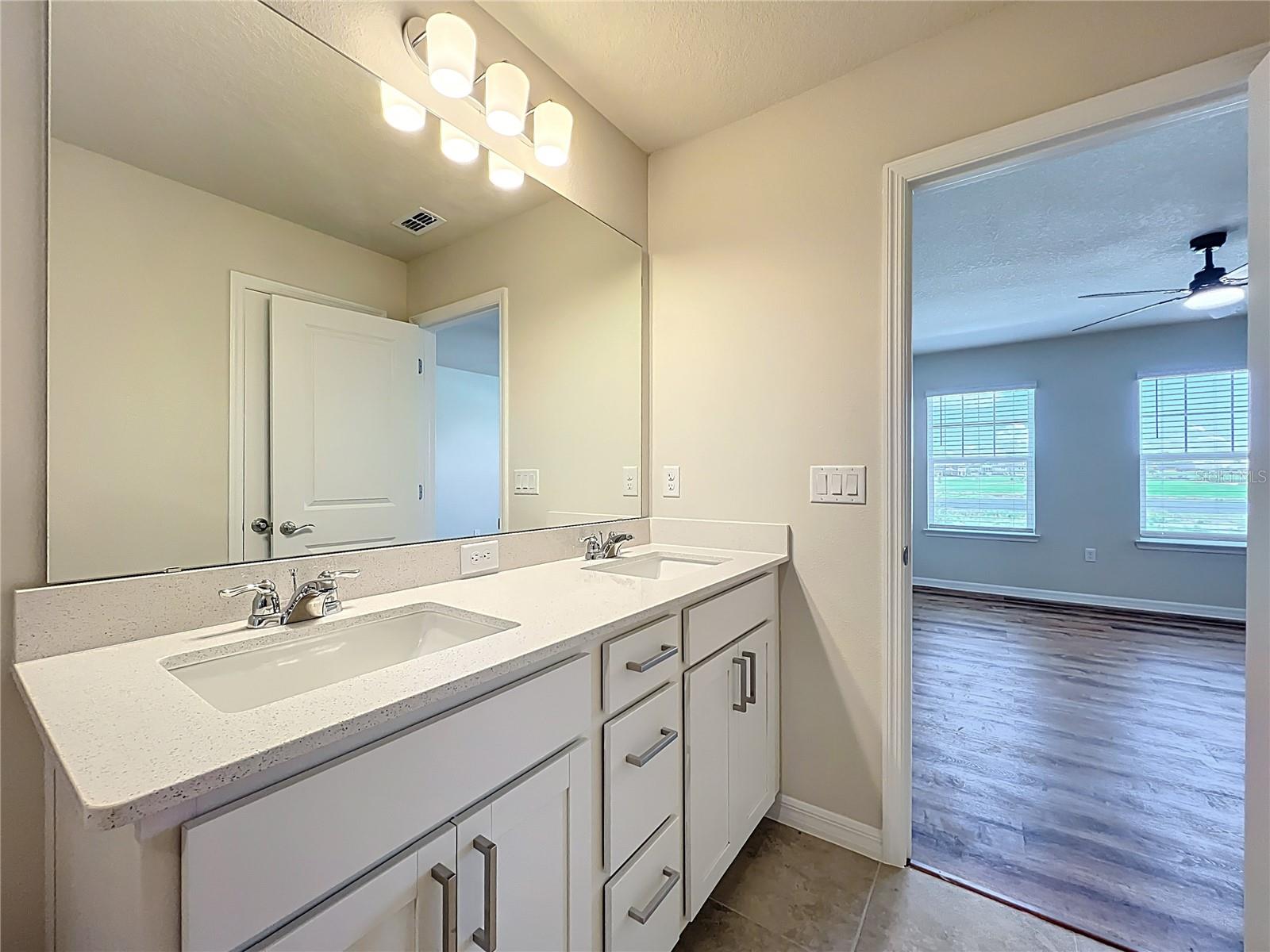 Image 31 of 49 For 6322 Tabebuia Parkway
