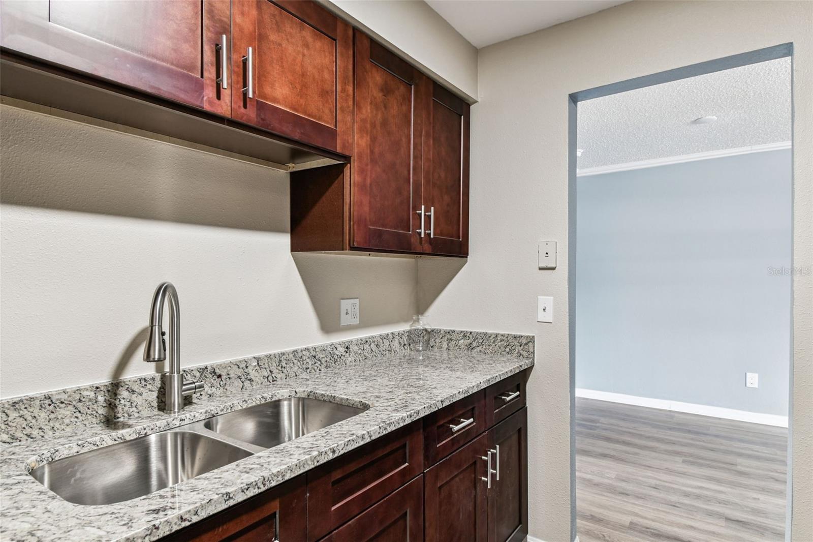 Image 18 of 85 For 9115 Tudor Drive E106