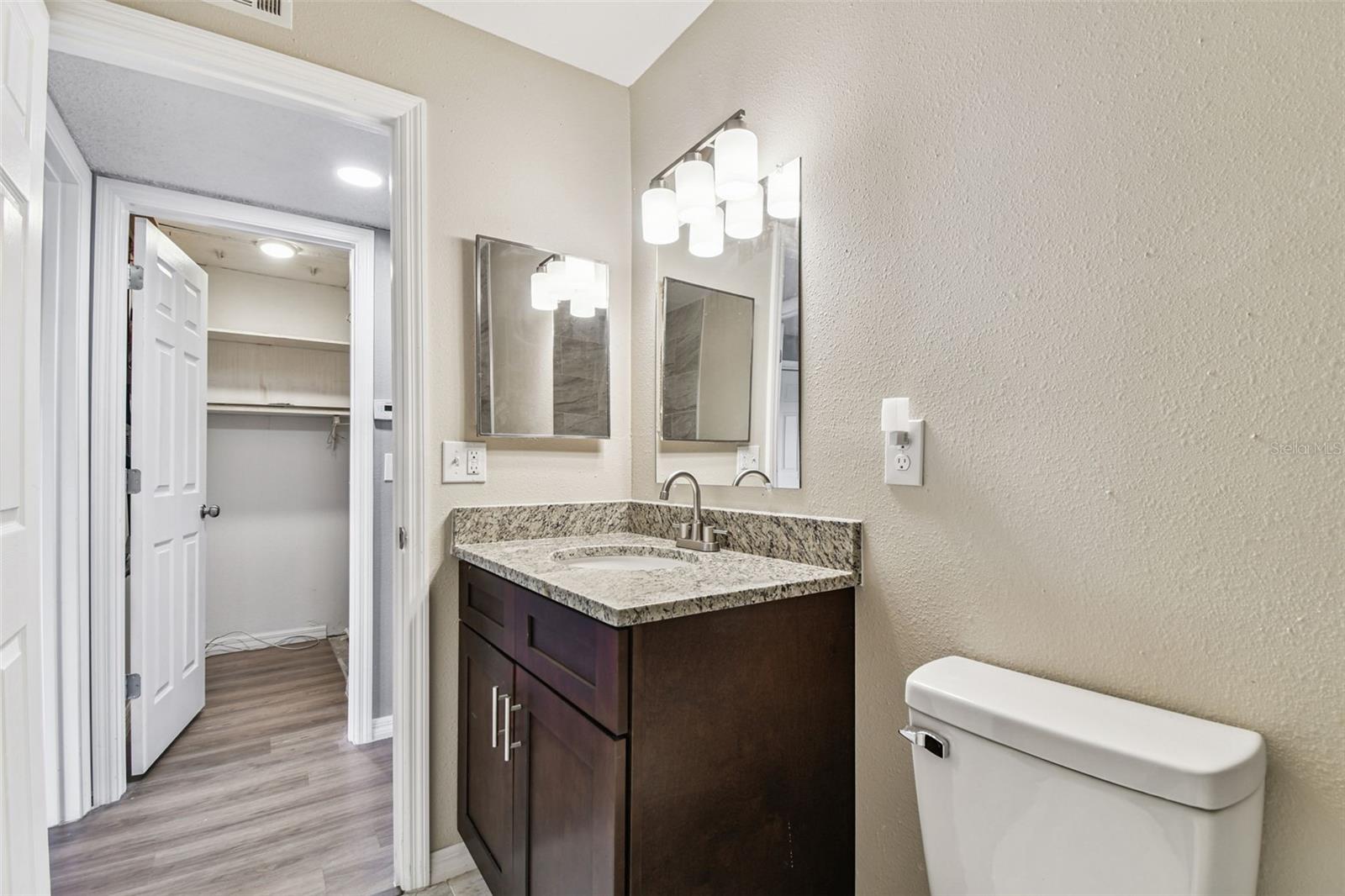 Image 22 of 85 For 9115 Tudor Drive E106