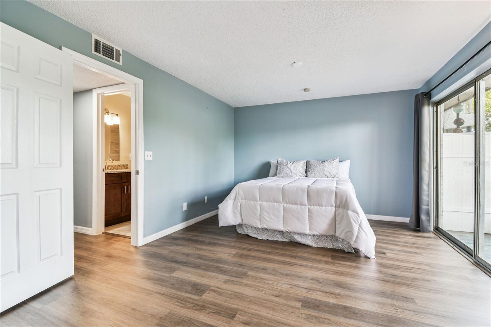 Image 25 of 85 For 9115 Tudor Drive E106