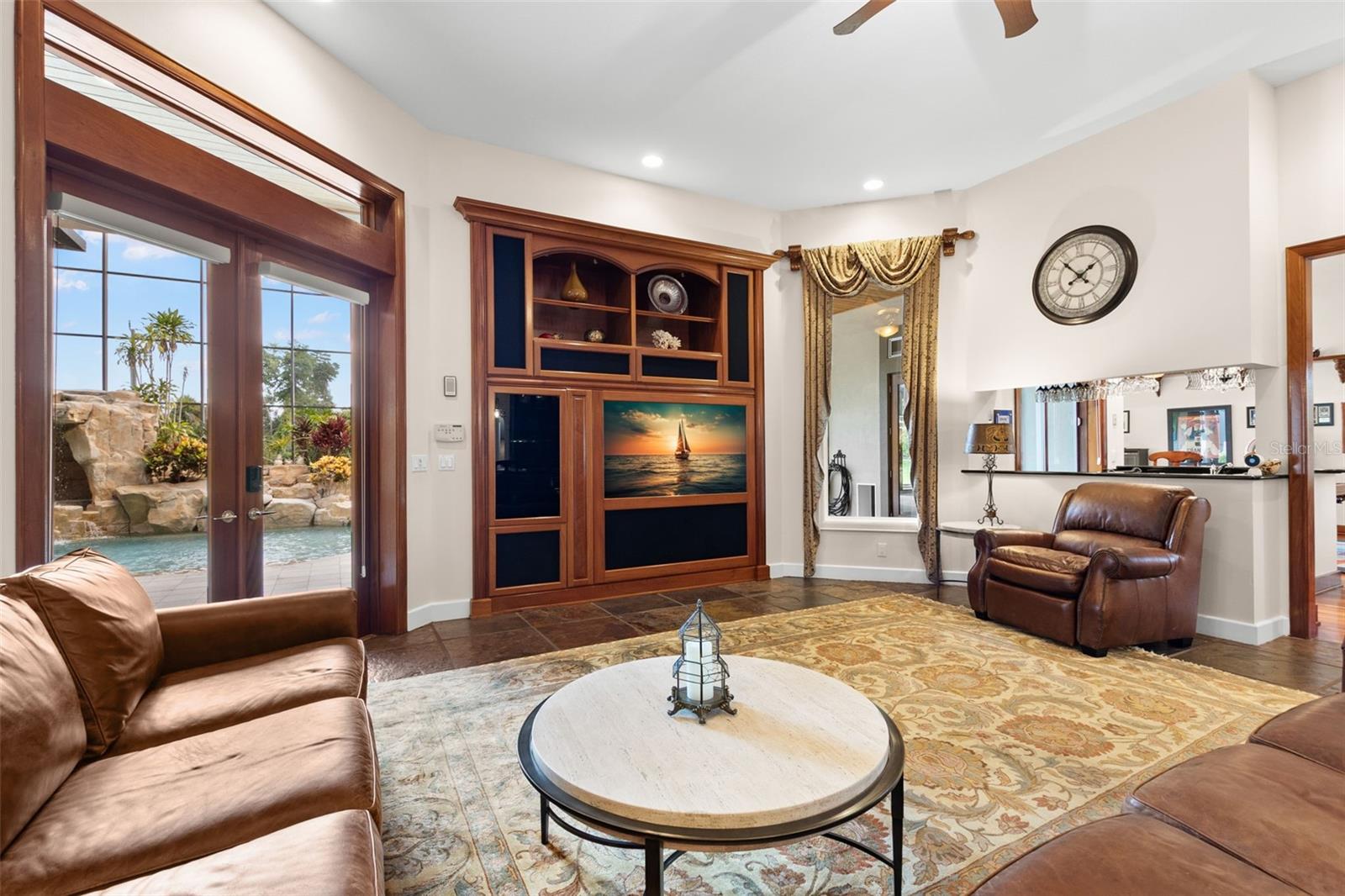 Listing photo id 11 for 211 Rue Des Chateaux