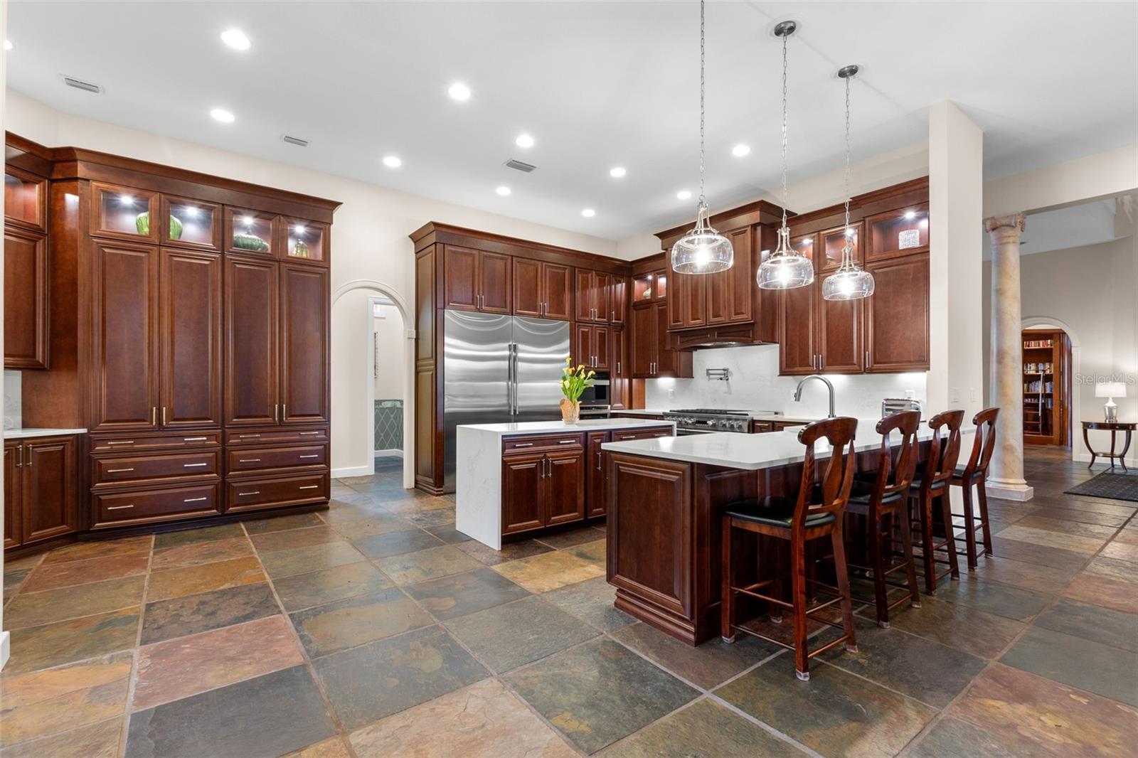 Listing photo id 15 for 211 Rue Des Chateaux