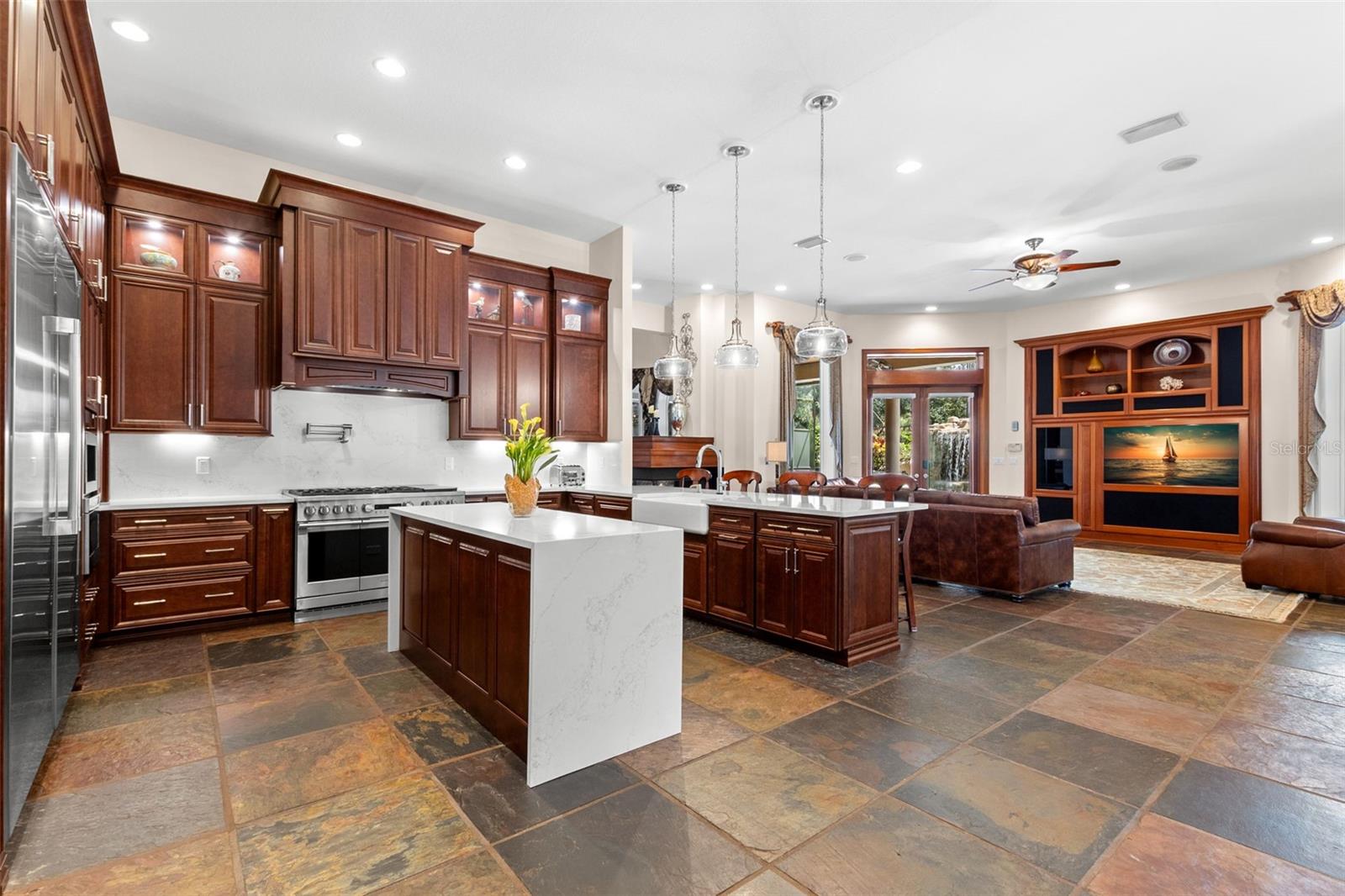 Listing photo id 18 for 211 Rue Des Chateaux