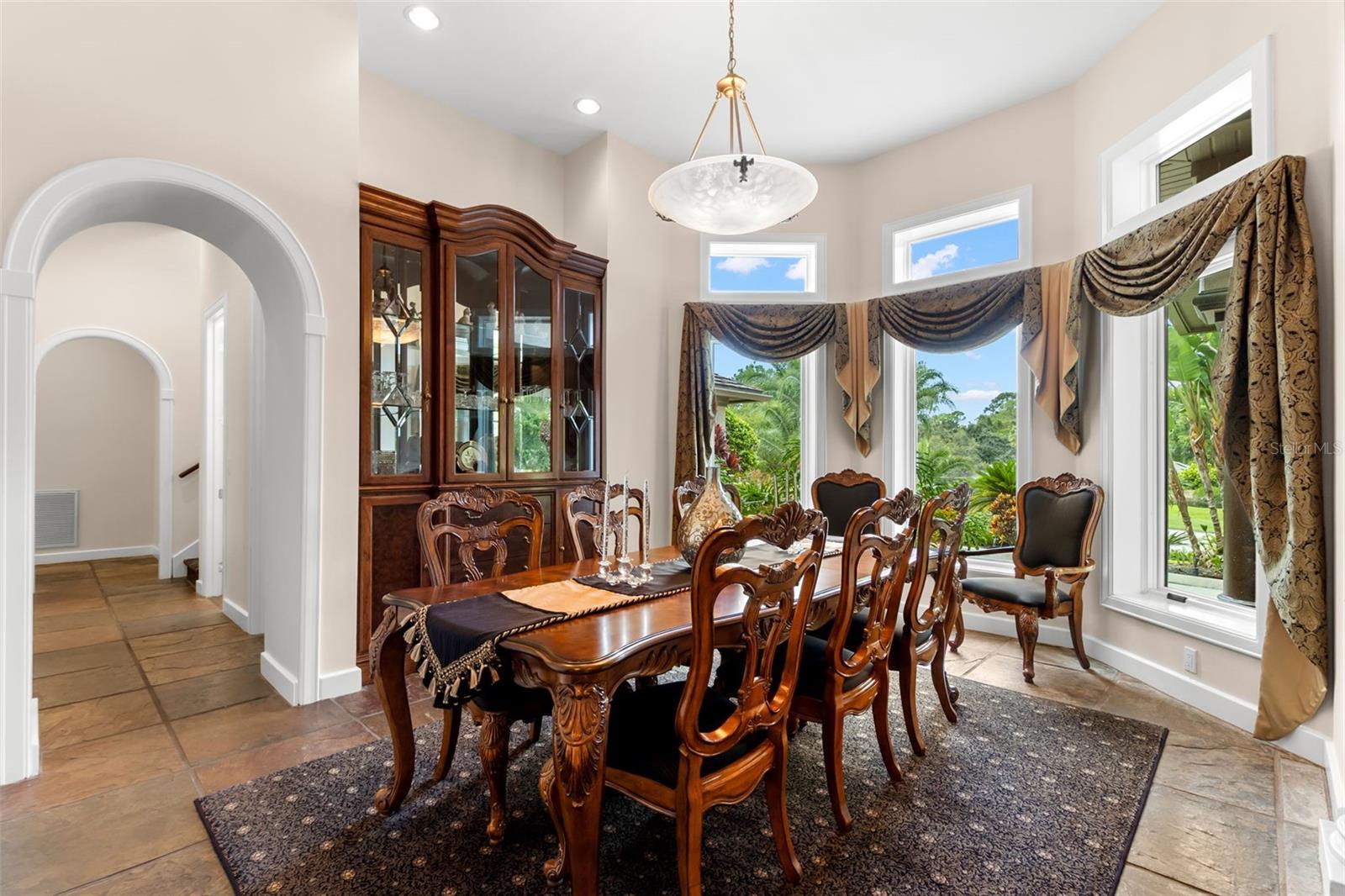 Listing photo id 24 for 211 Rue Des Chateaux