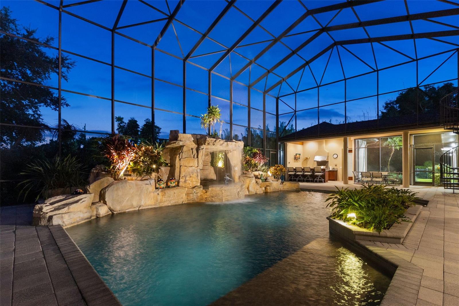 Listing photo id 32 for 211 Rue Des Chateaux