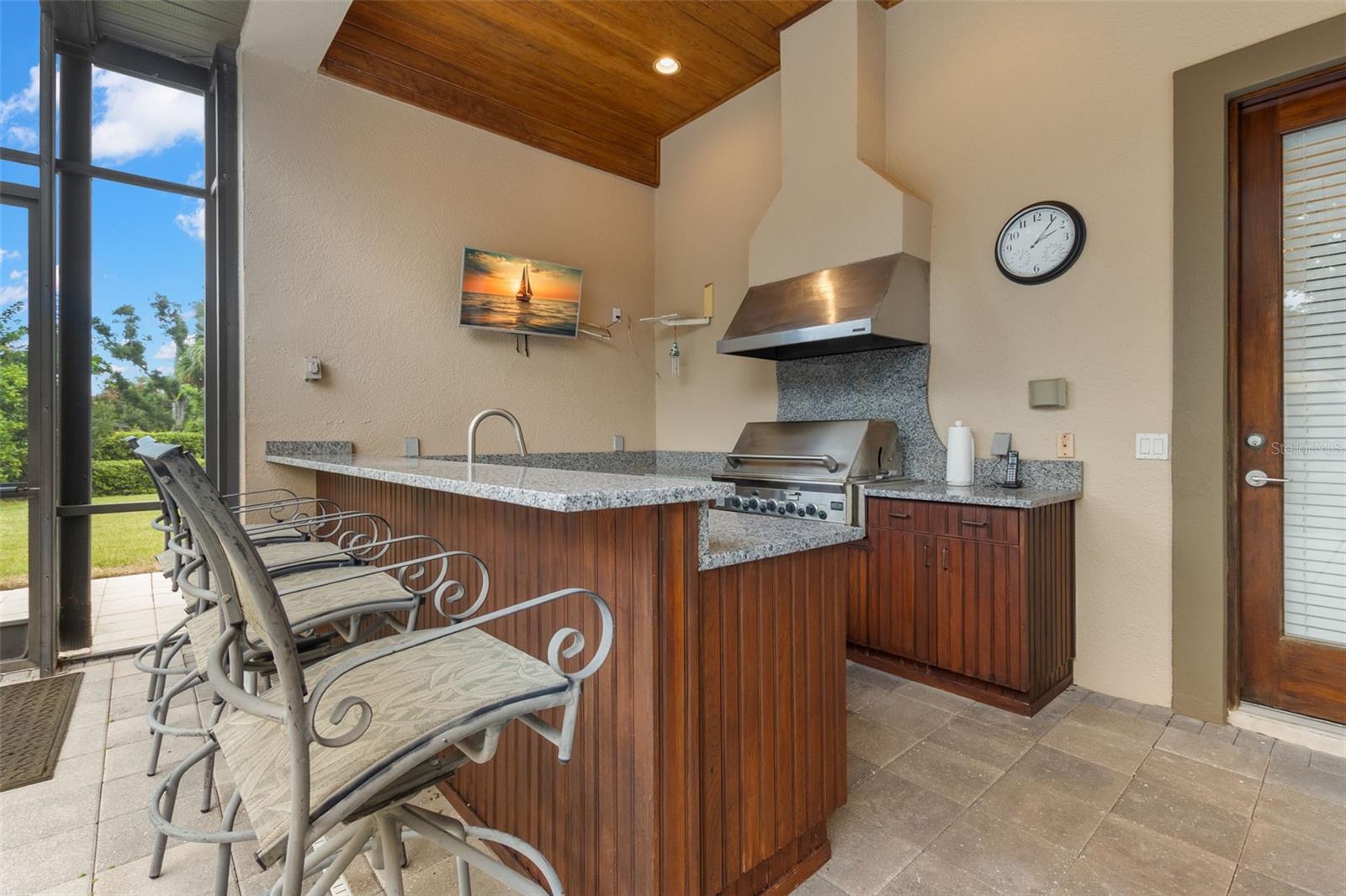 Listing photo id 35 for 211 Rue Des Chateaux