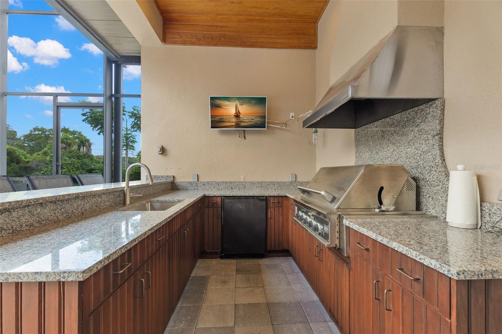 Listing photo id 37 for 211 Rue Des Chateaux