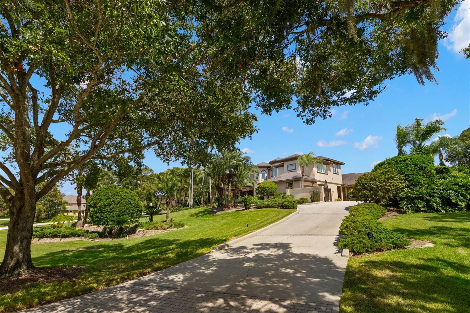 Listing photo id 3 for 211 Rue Des Chateaux