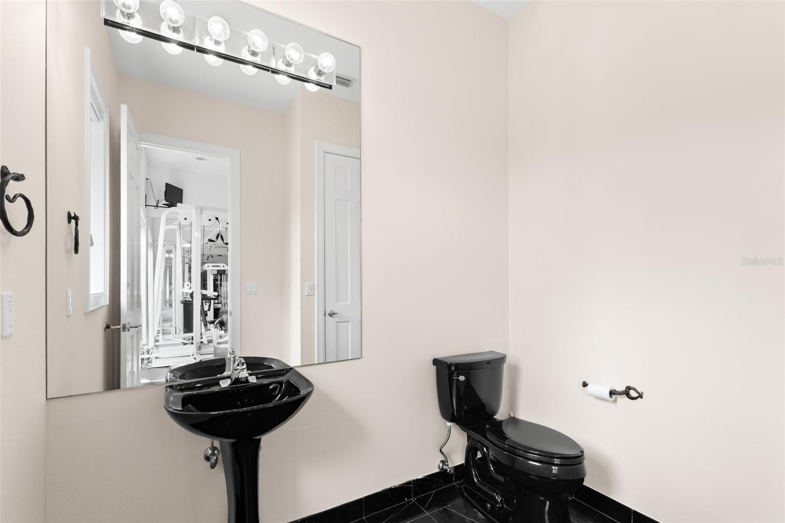Listing photo id 49 for 211 Rue Des Chateaux
