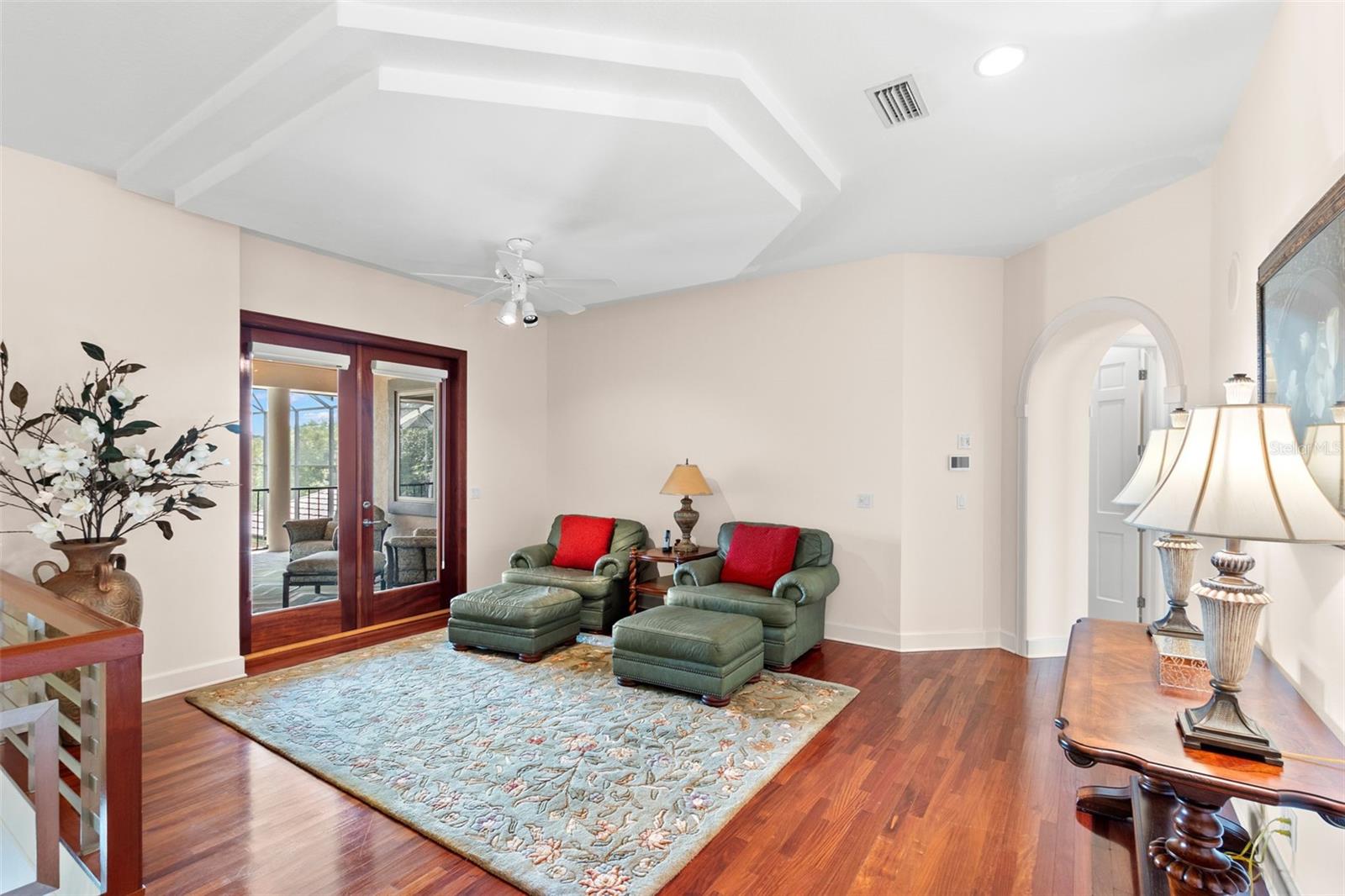 Listing photo id 51 for 211 Rue Des Chateaux