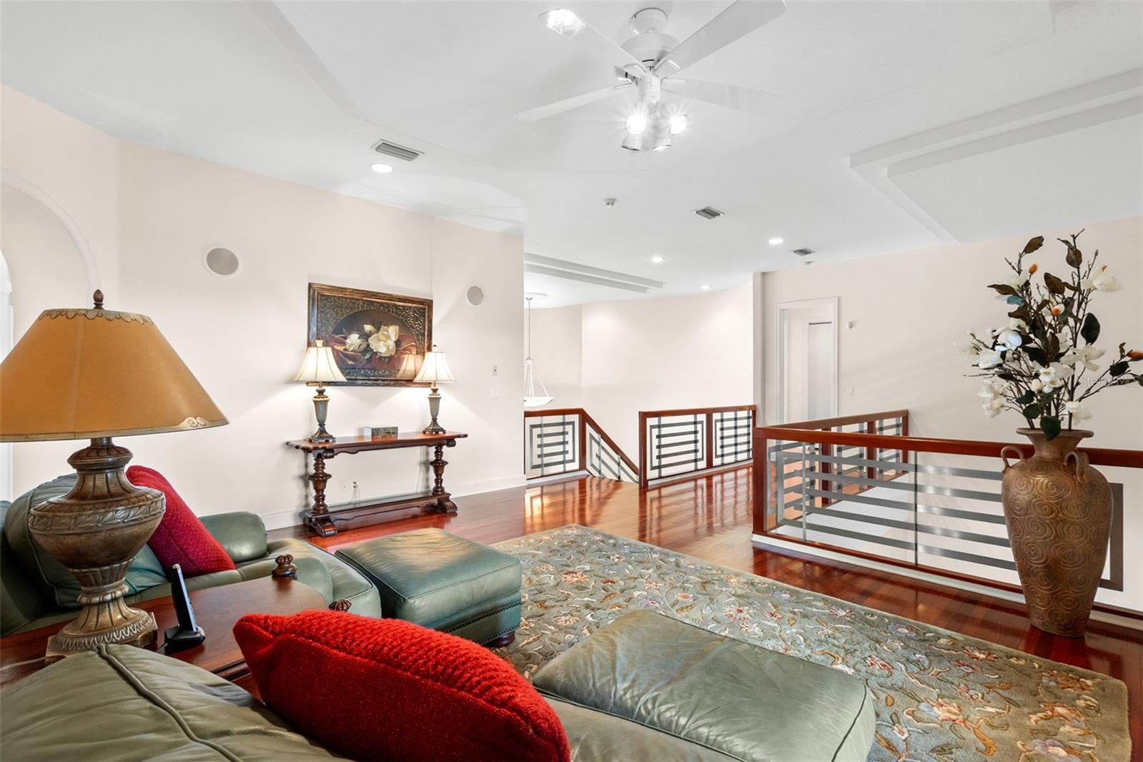 Listing photo id 54 for 211 Rue Des Chateaux