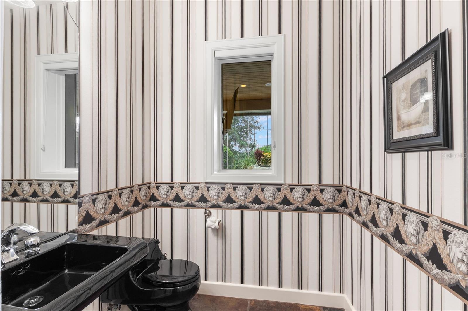 Listing photo id 78 for 211 Rue Des Chateaux