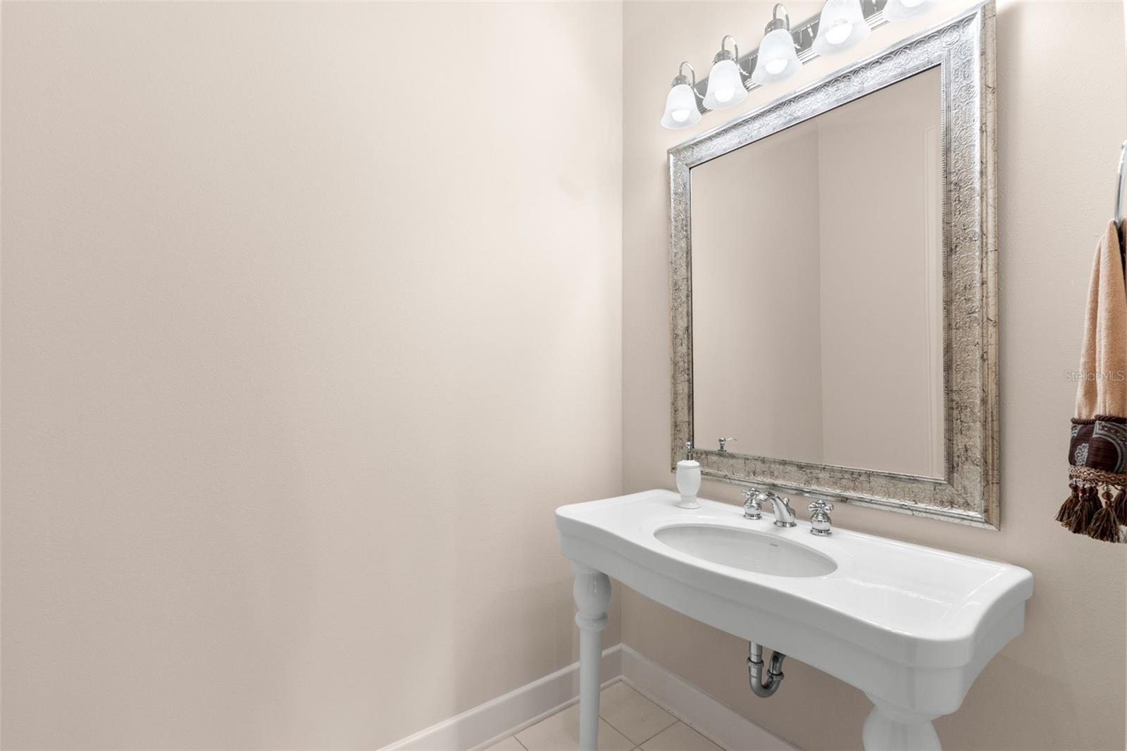Listing photo id 80 for 211 Rue Des Chateaux